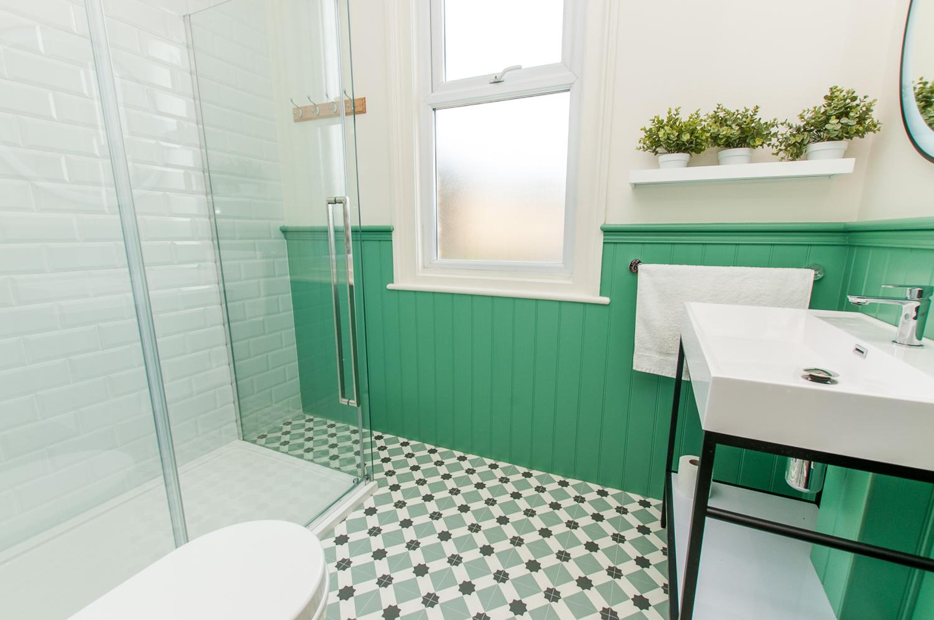 Queen Palm Apartment - Margate - 3 mins walk to beach, photo 12