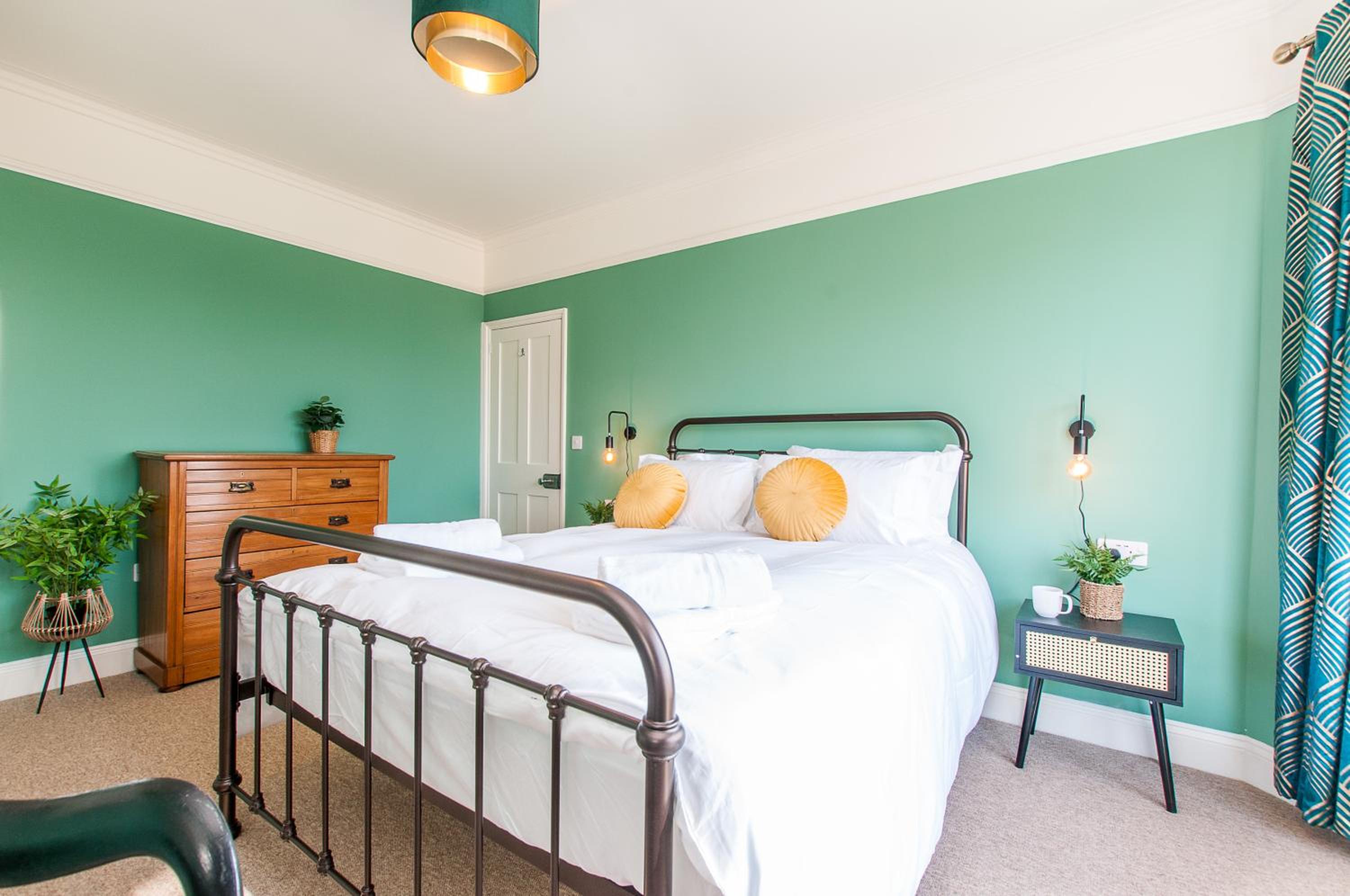 Queen Palm Apartment - Margate - 3 mins walk to beach, photo 18