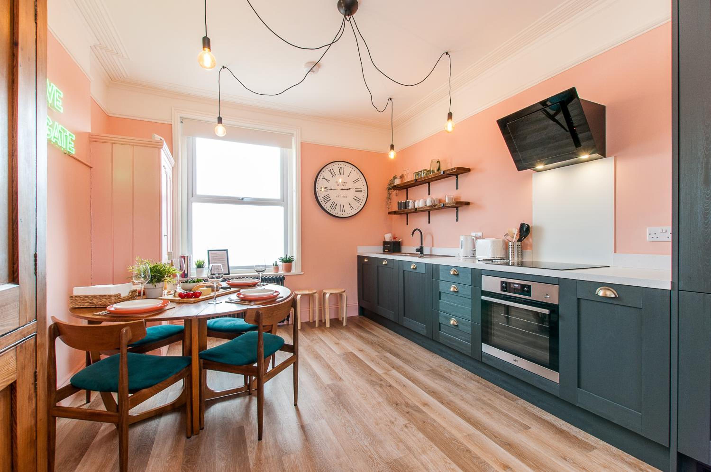 Queen Palm Apartment - Margate - 3 mins walk to beach