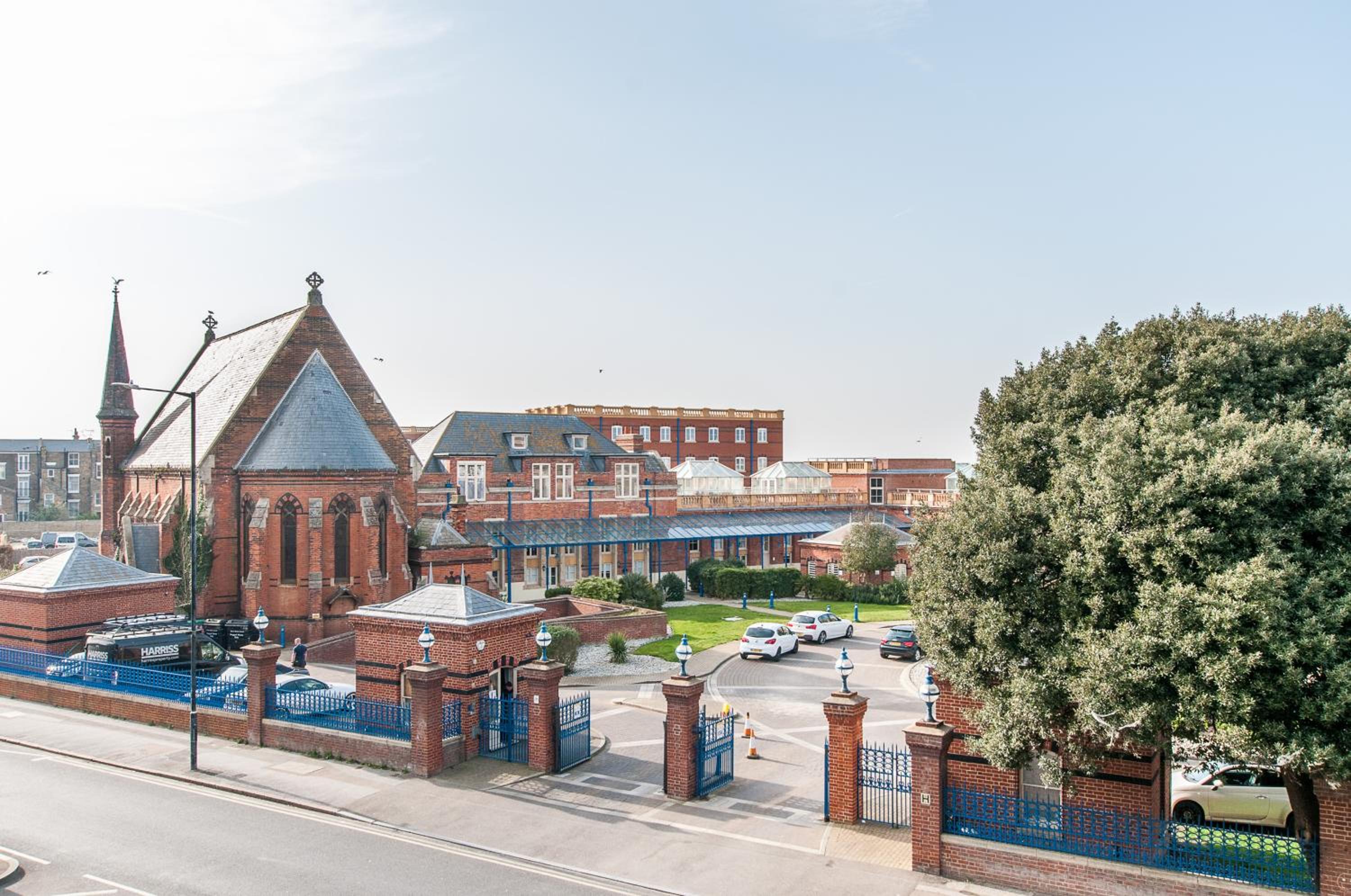 Queen Palm Apartment - Margate - 3 mins walk to beach