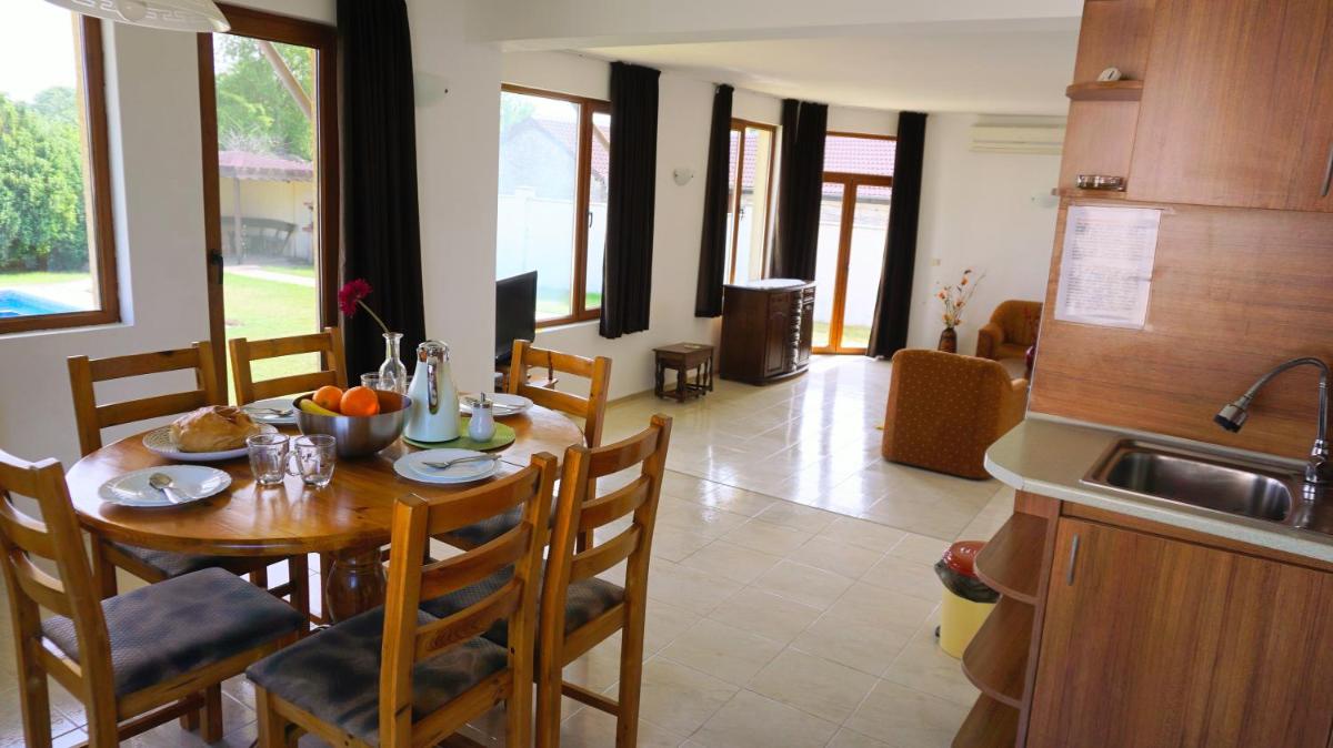 Villa Rosa