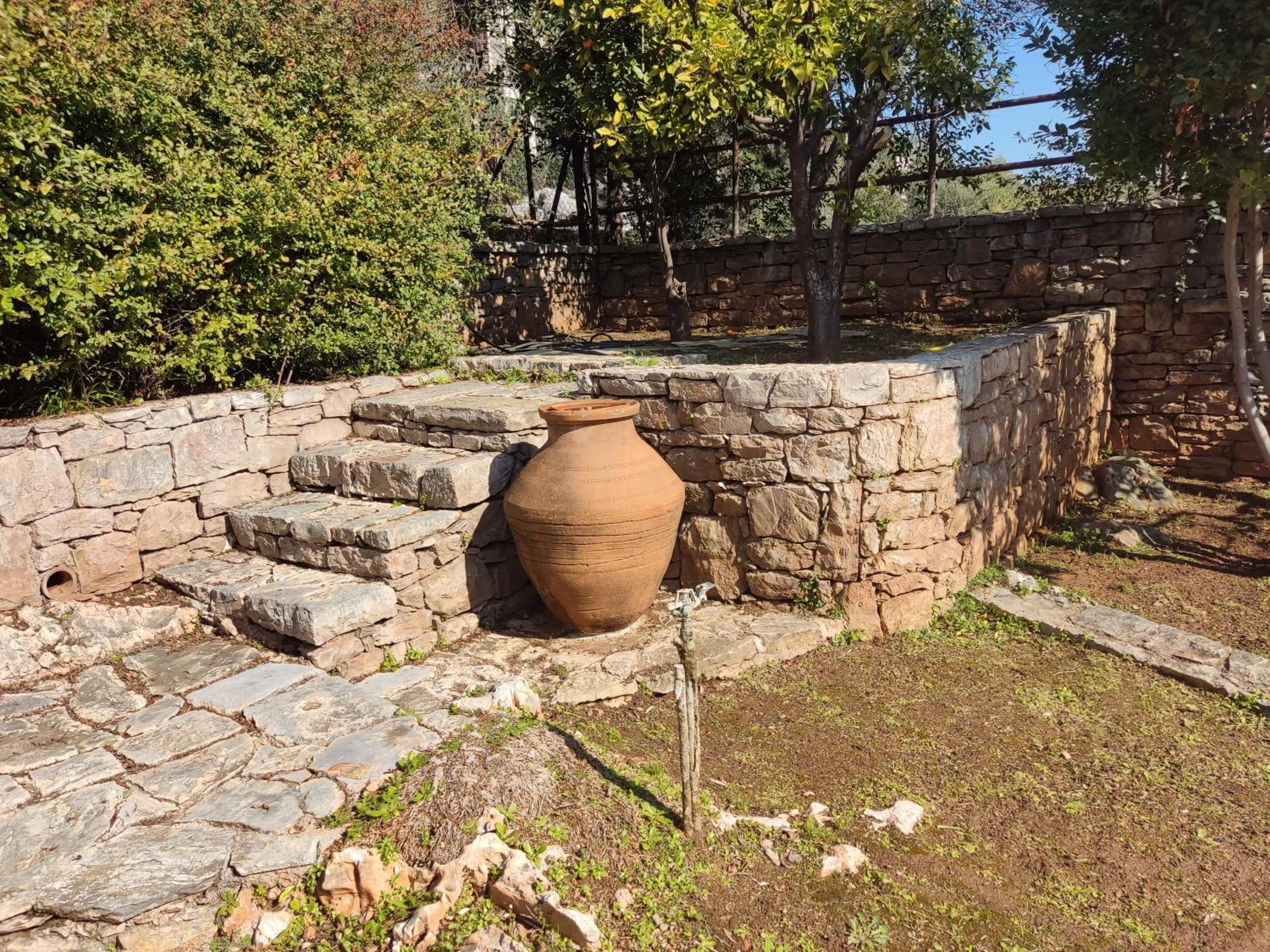 Photo 33