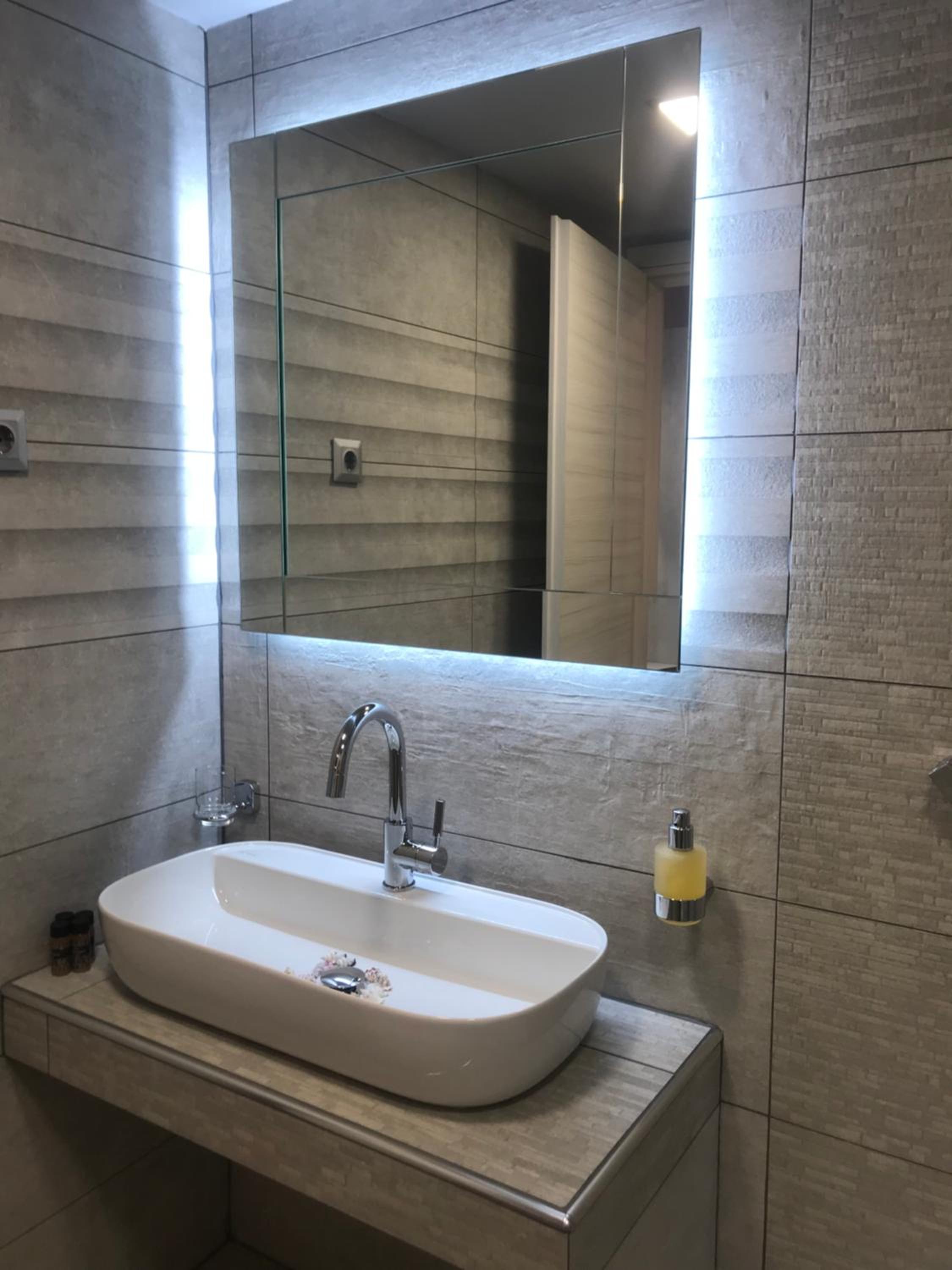 Avra Comfort Rooms - Family view 3