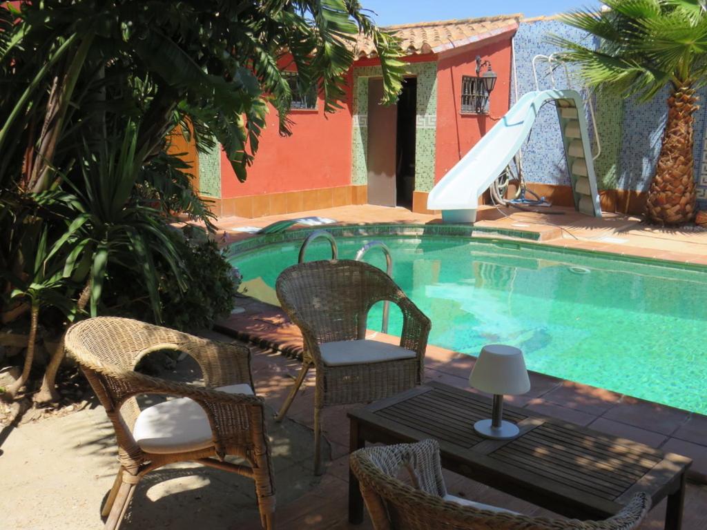 HIGOS CHUMBOS, CASA RURAL COMPARTIDO