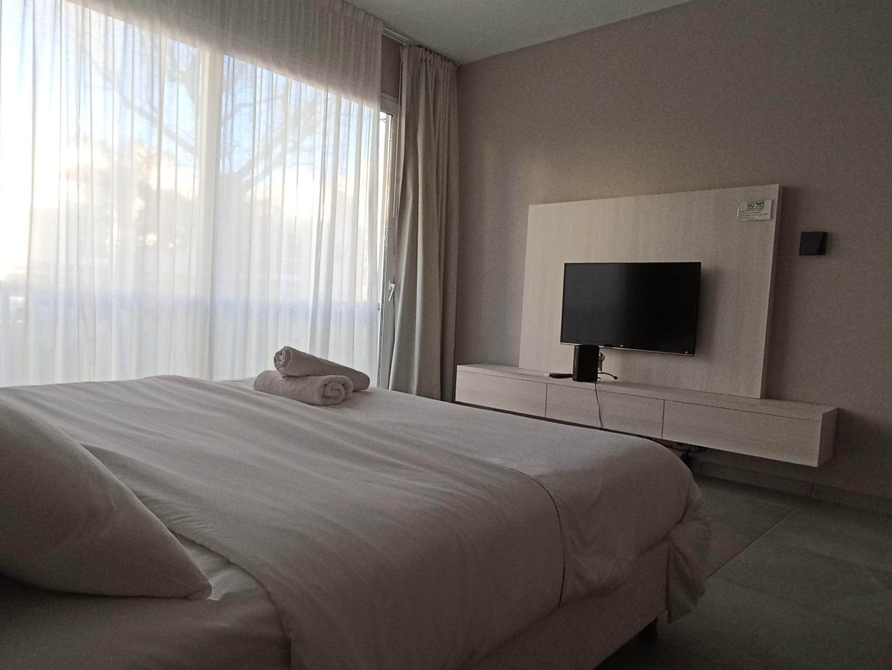 Vizion Suites by D&G