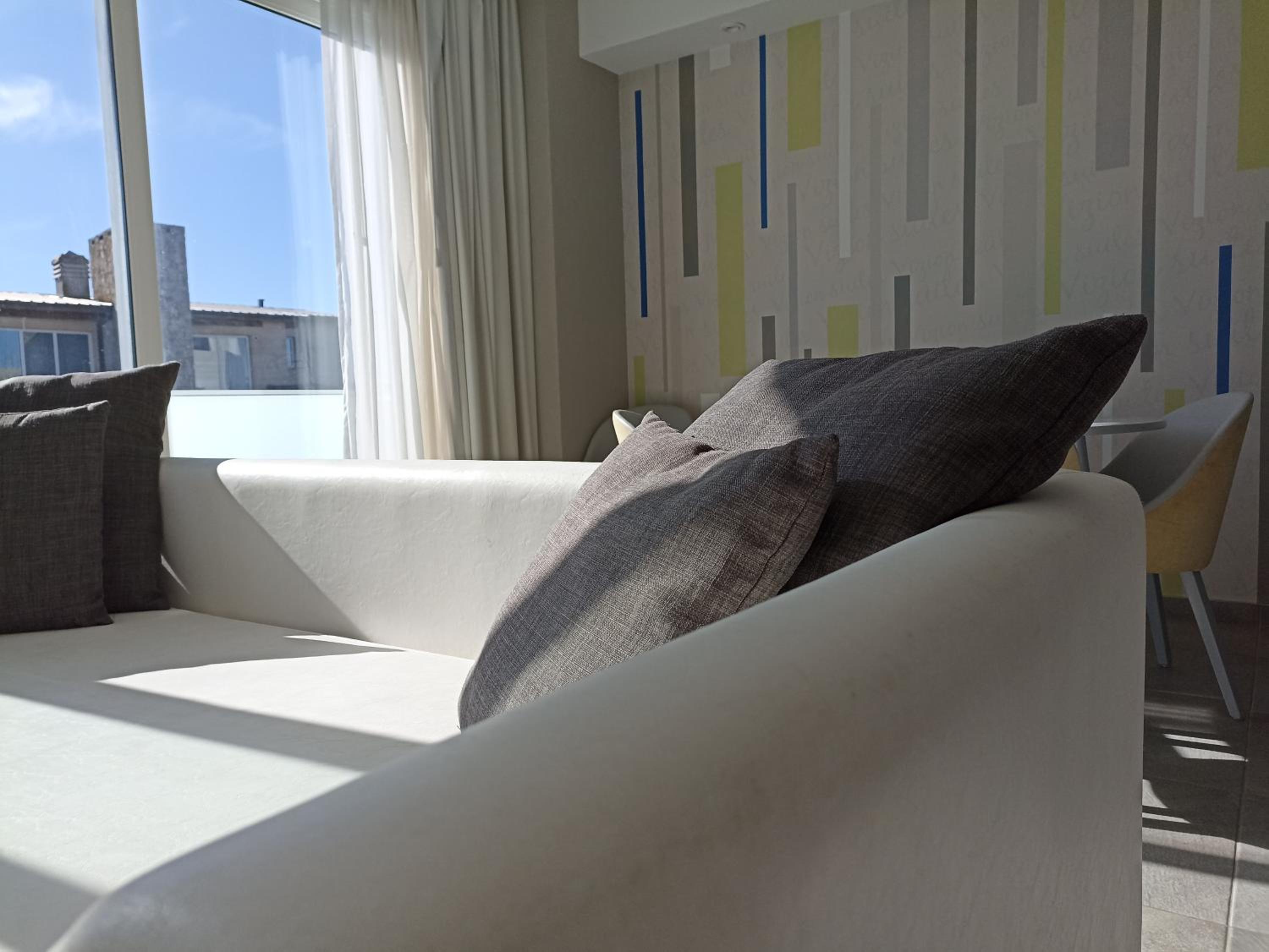 Vizion Suites by D&G
