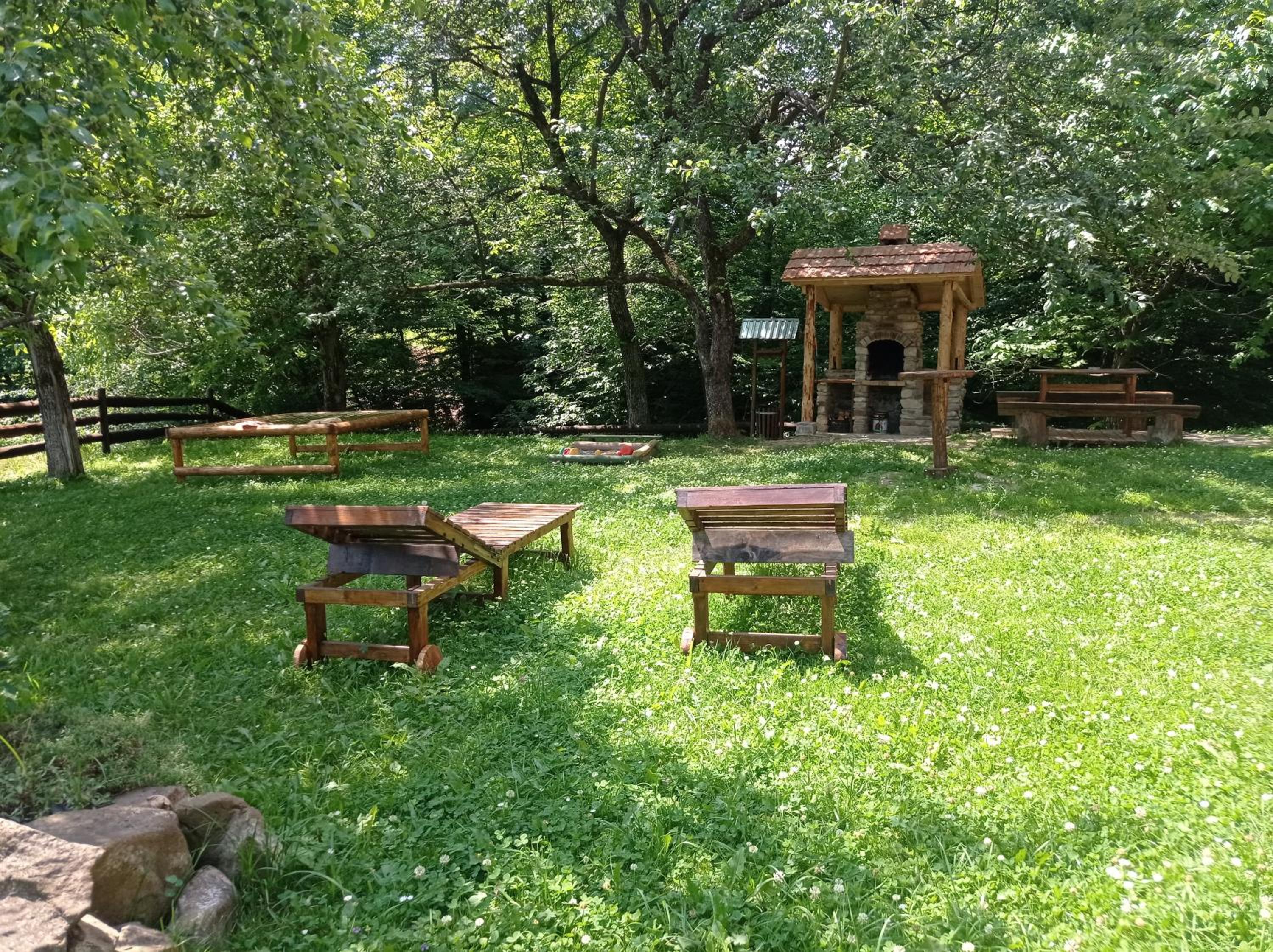 Photo 9