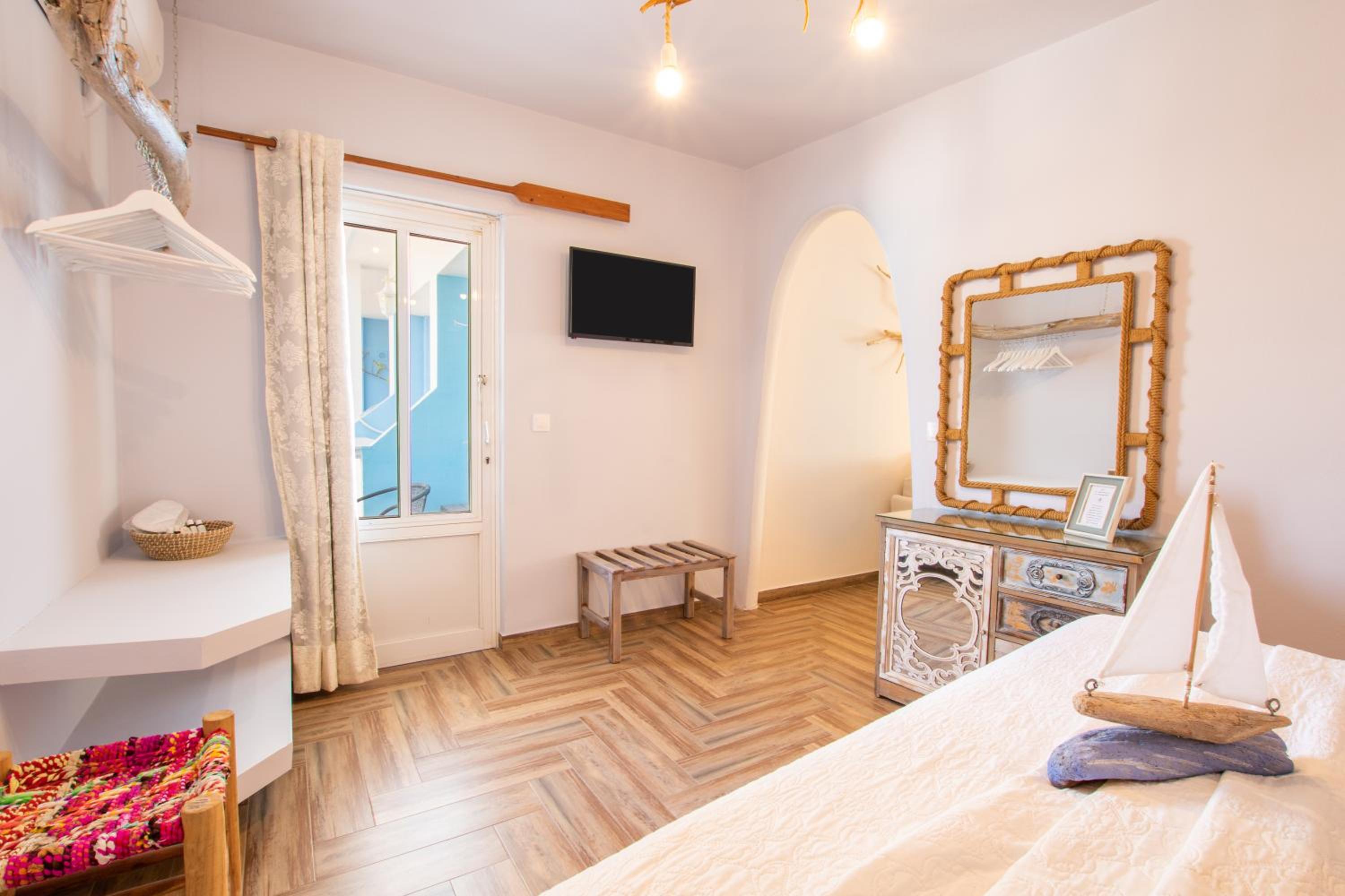 Gorgona Blue Apartments