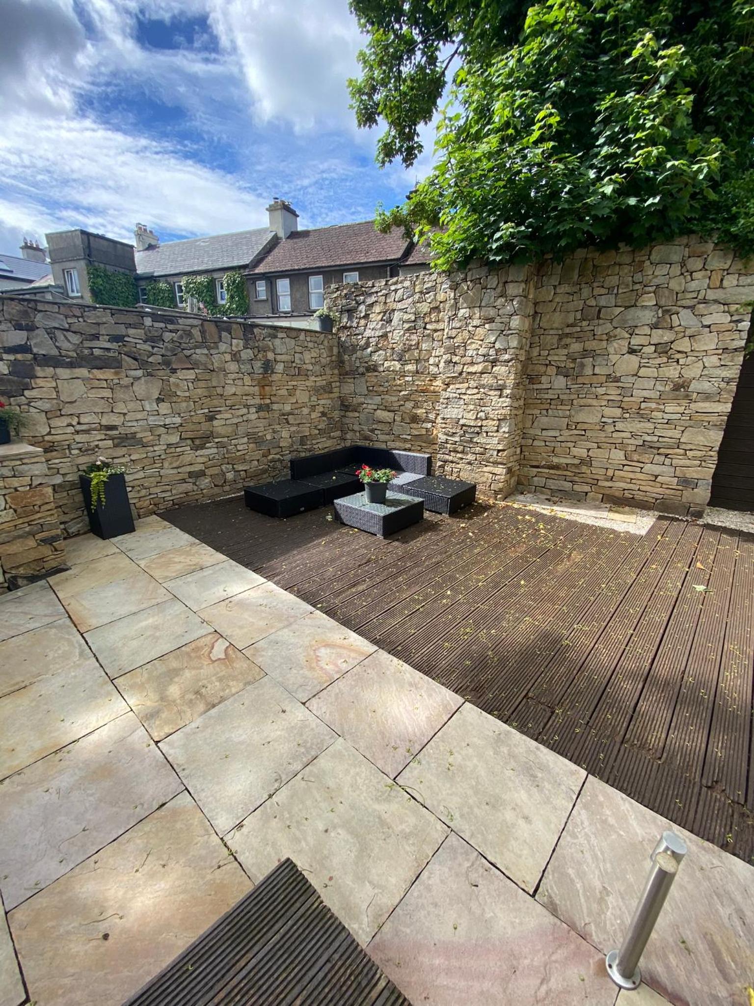 Detached Town centre Villa in Cashel Sleeps 6 Private BBQ Area & Jacuzzi Bath view 3