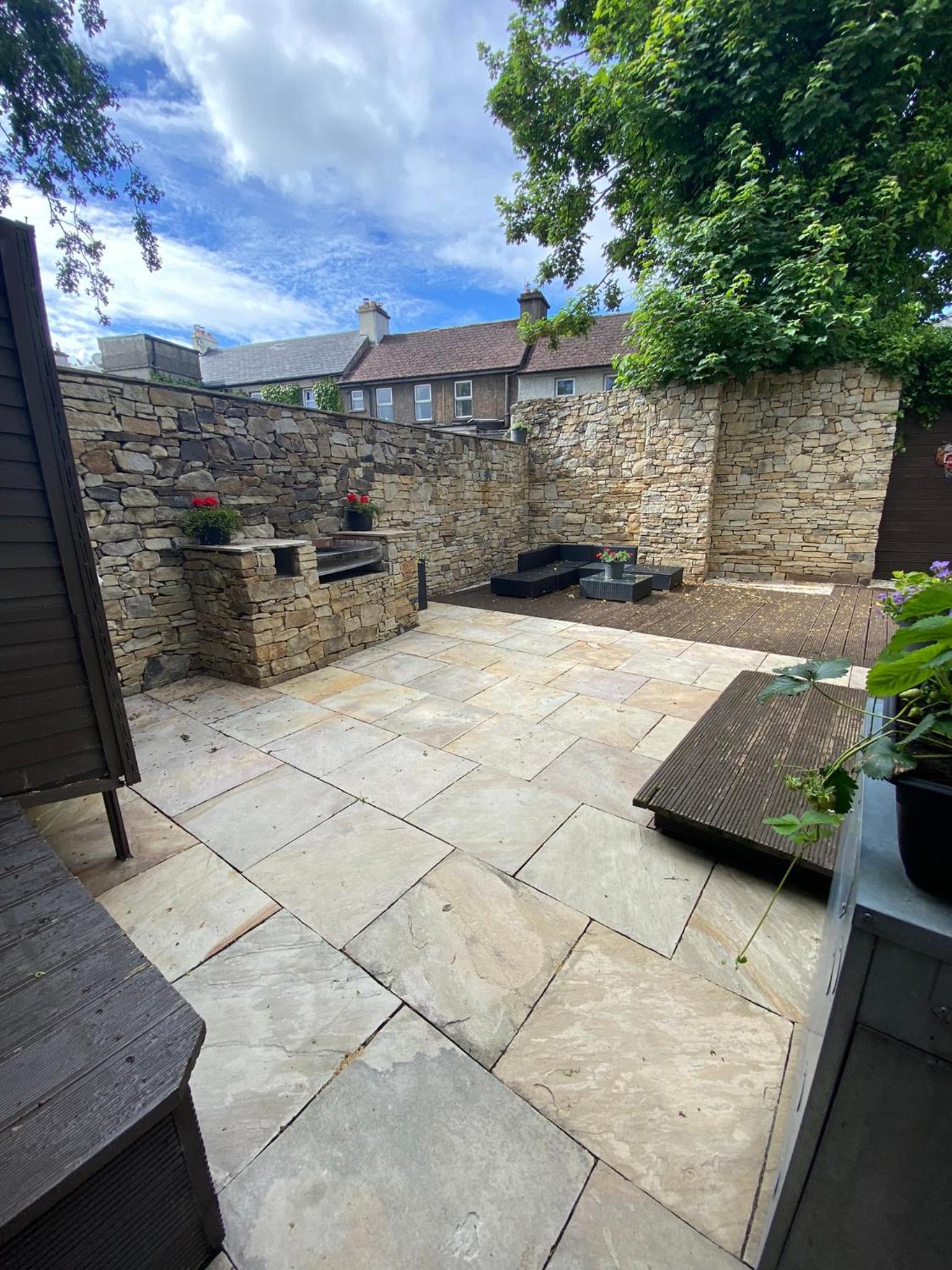 Detached Town centre Villa in Cashel Sleeps 6 Private BBQ Area & Jacuzzi Bath view 4