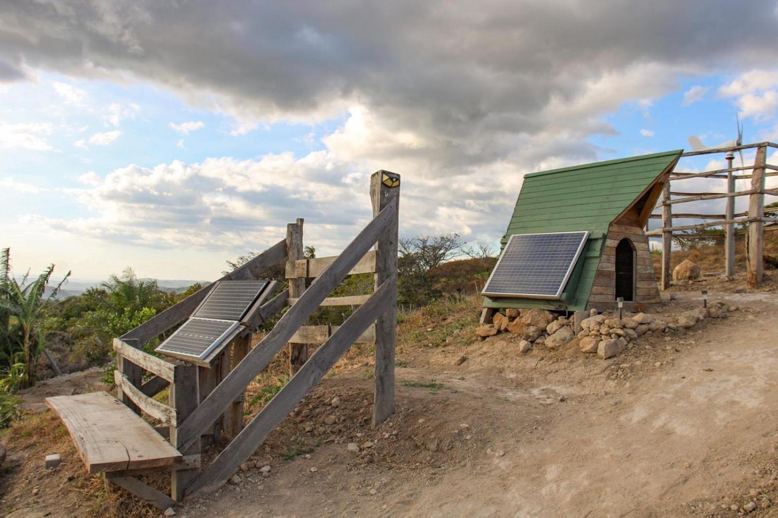 Sustainable, Off-Grid and Organic Cabins on a Farm in a Secluded Cloud Forest, Ultra Low Carbon Footprint, 4x4