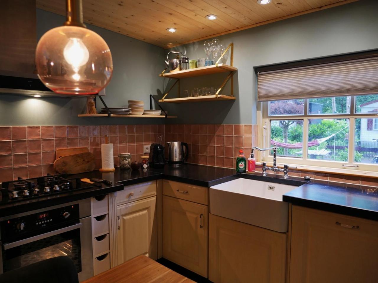 The Sunbird Inn - with luxurious bathroom & sauna view 4