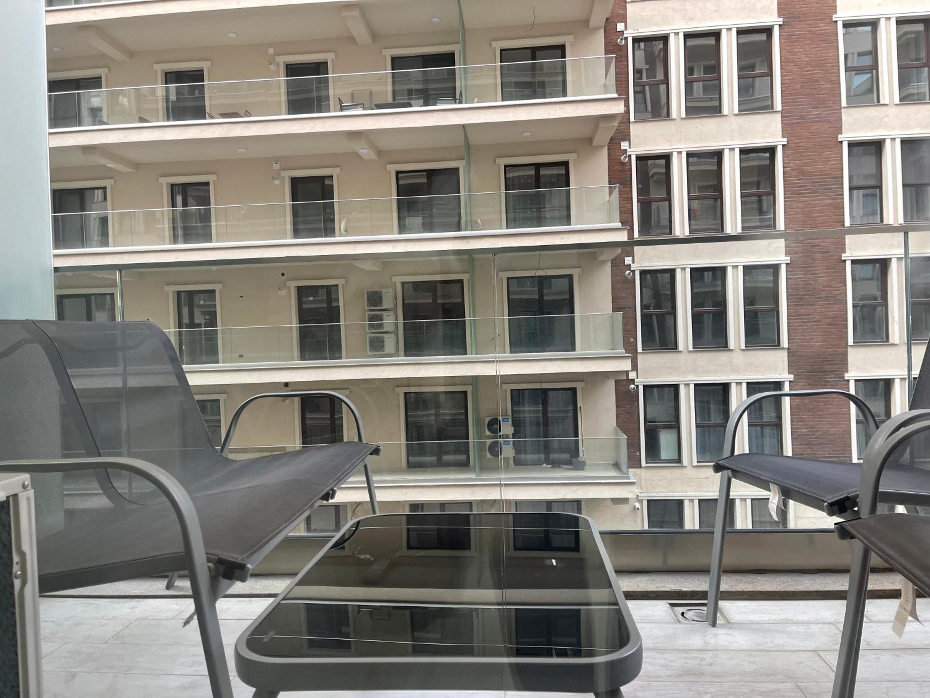 Moghioros Park Residence Apartment