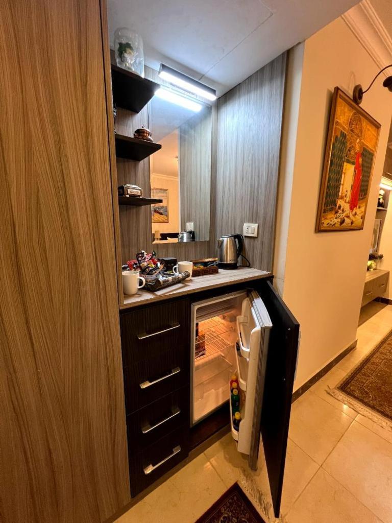 Lovely2 rooms duplex with pool in front AUC