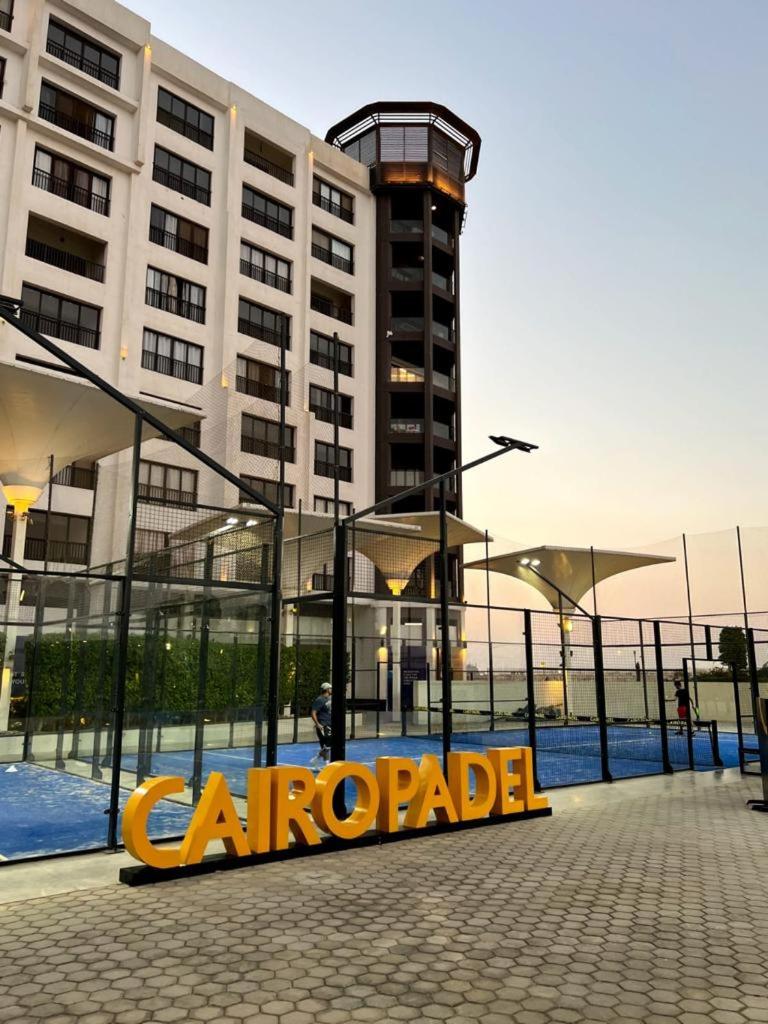 Lovely2 rooms duplex with pool in front AUC