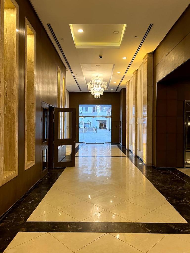 Lovely2 rooms duplex with pool in front AUC