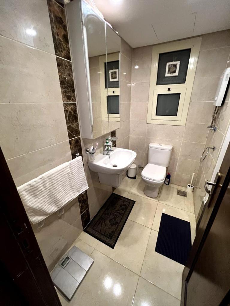 Lovely2 rooms duplex with pool in front AUC