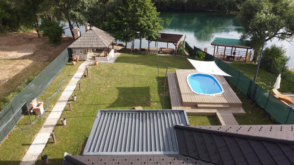Villa Una Navis view 3