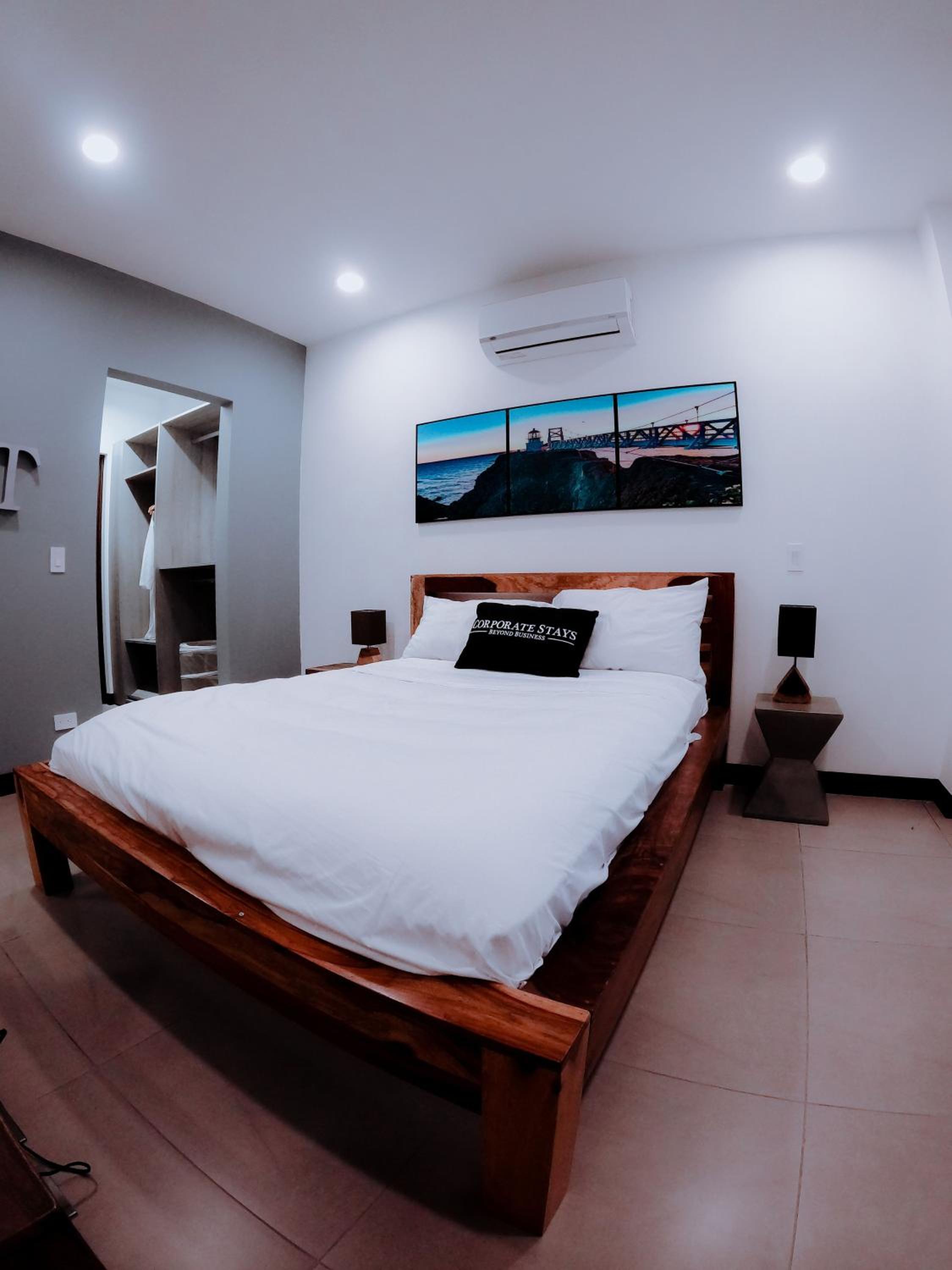 Urban Flats Studios by Corporate Stays