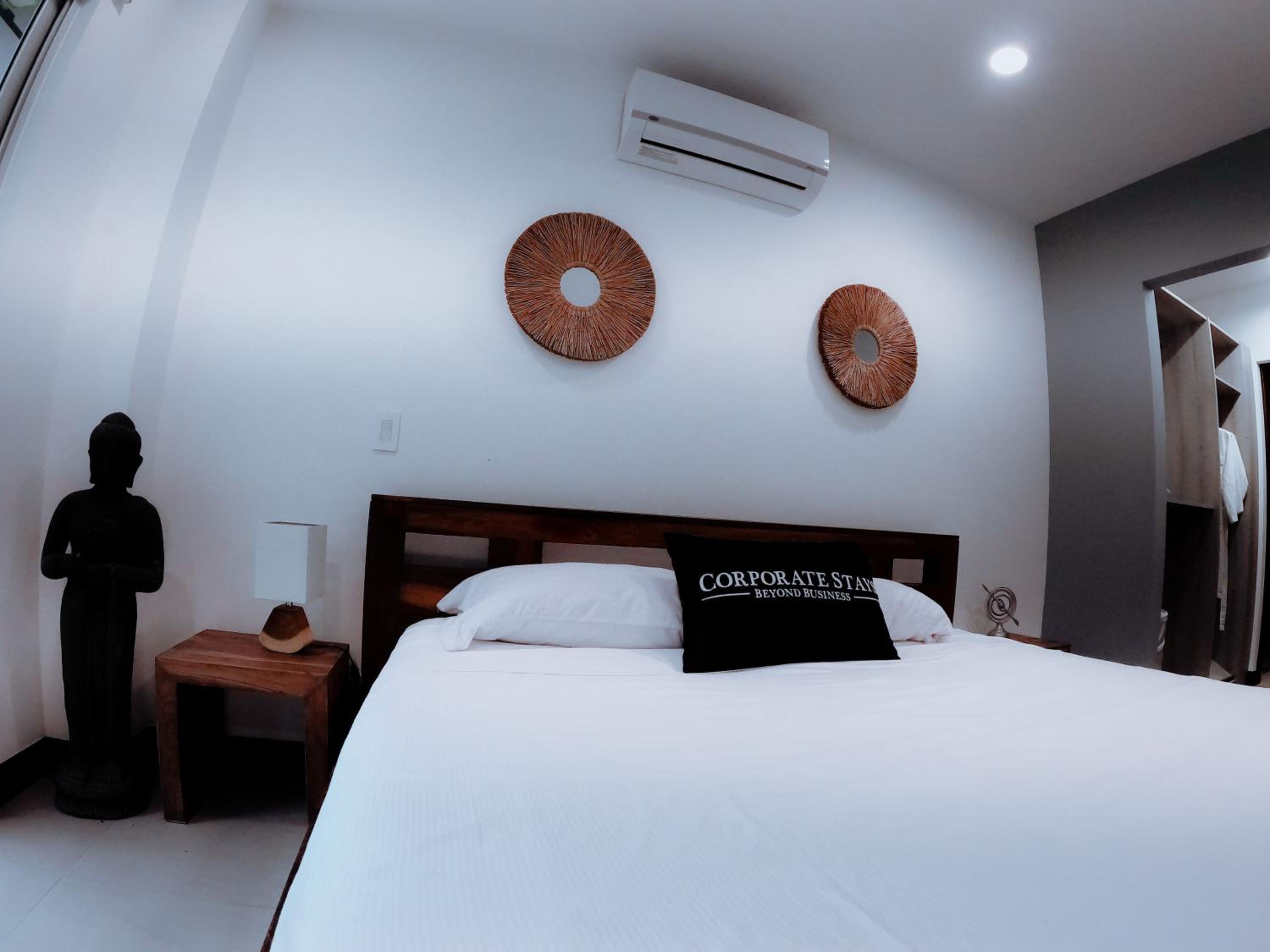 Urban Flats Studios by Corporate Stays