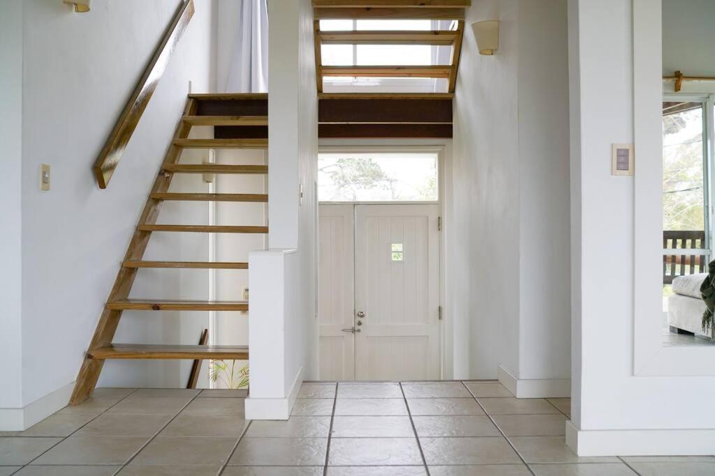 100m to Solanas Beach, 5 bedrooms, 3 bathrooms, Casa Poopshkin view 2