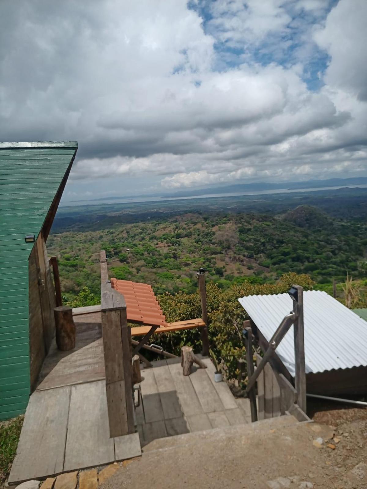 Sustainable, Off-Grid and Organic Cabins on a Farm in a Secluded Cloud Forest, Ultra Low Carbon Footprint, 4x4