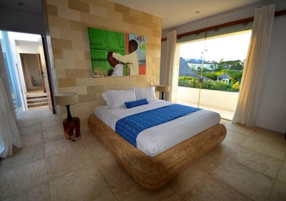 Elegant Villa Casabianca - Tropical Pool & Garden, Near Potato Head Beach Club!