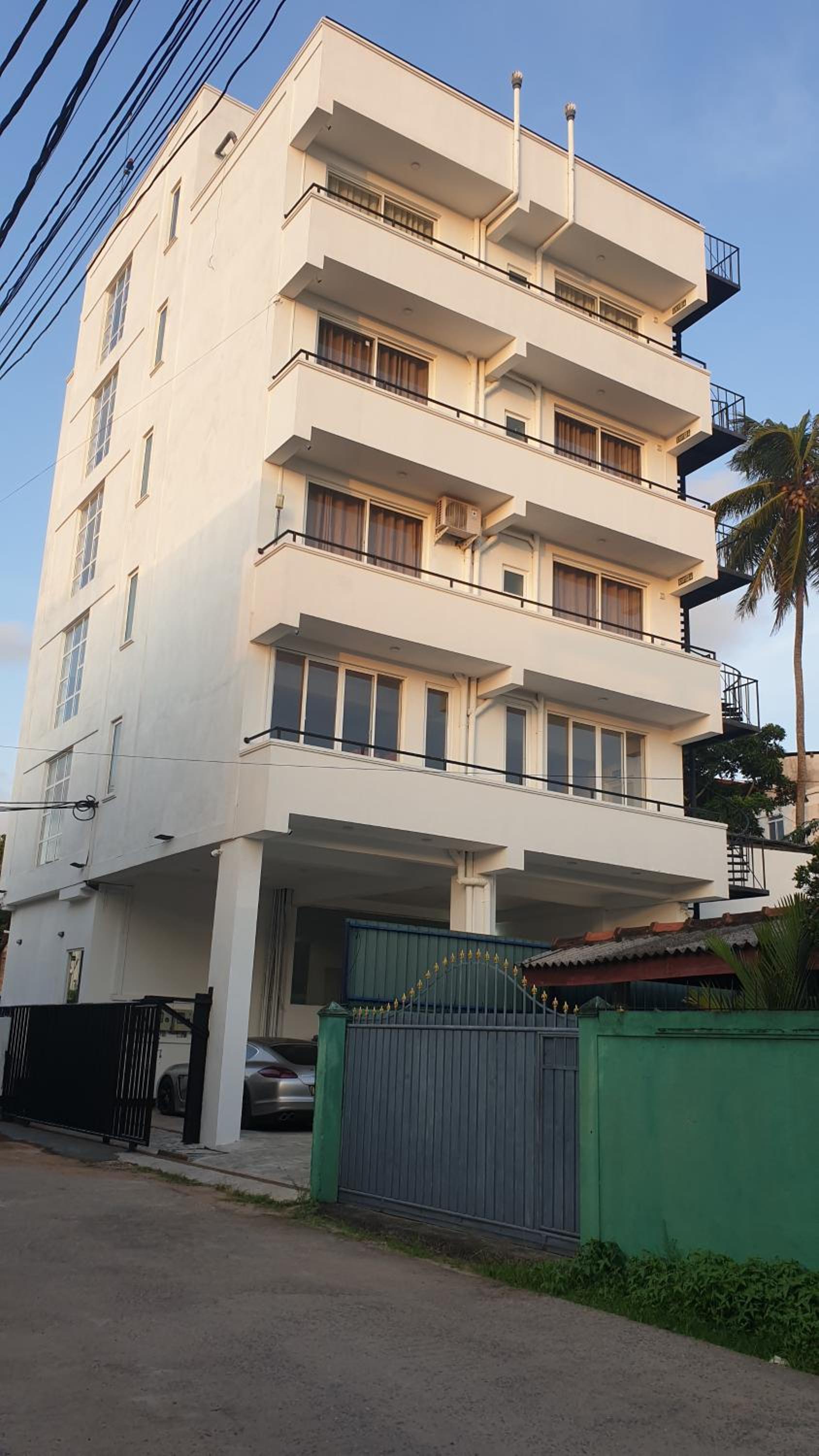 Rodrigo Building 4 view 2