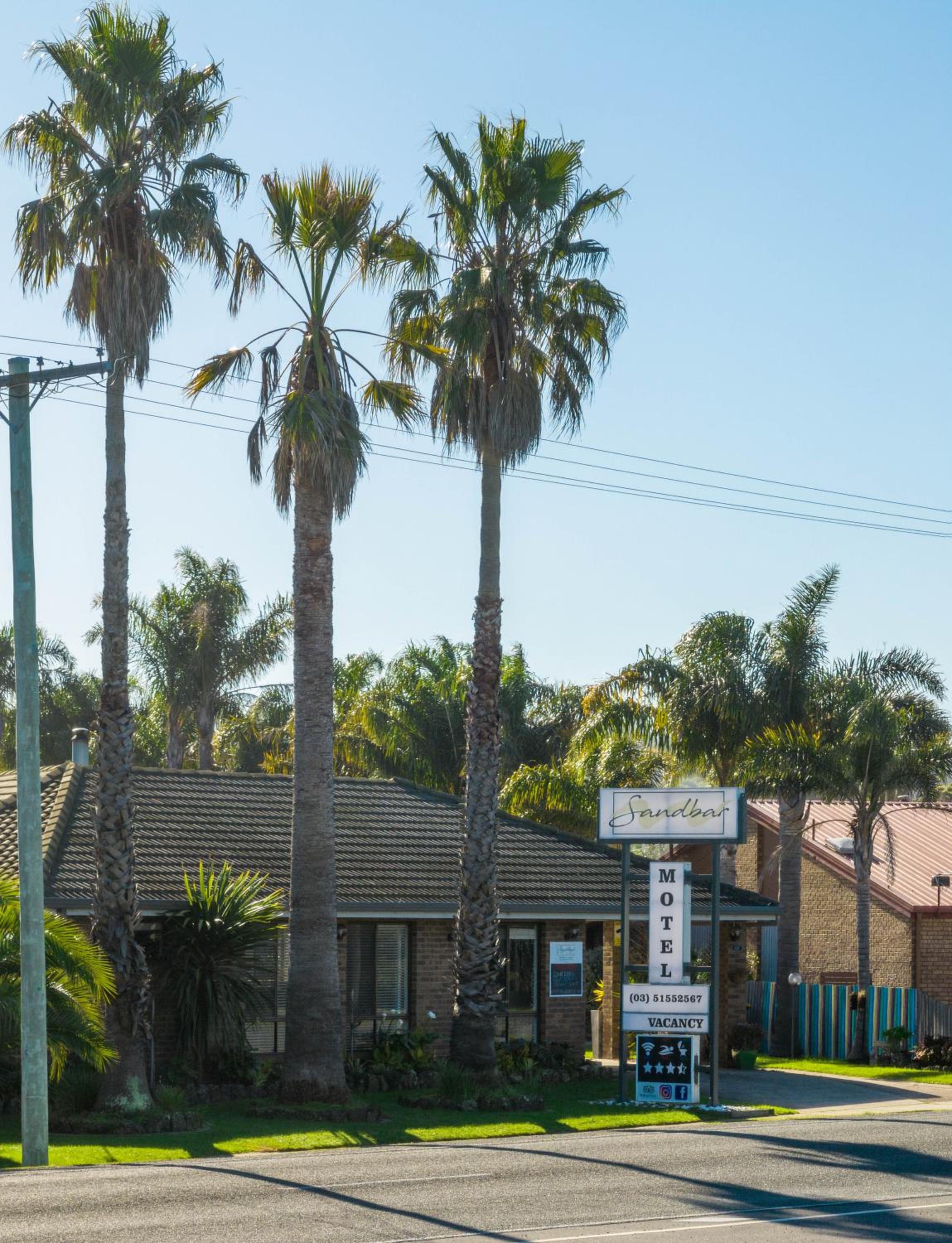 Sandbar Motel
