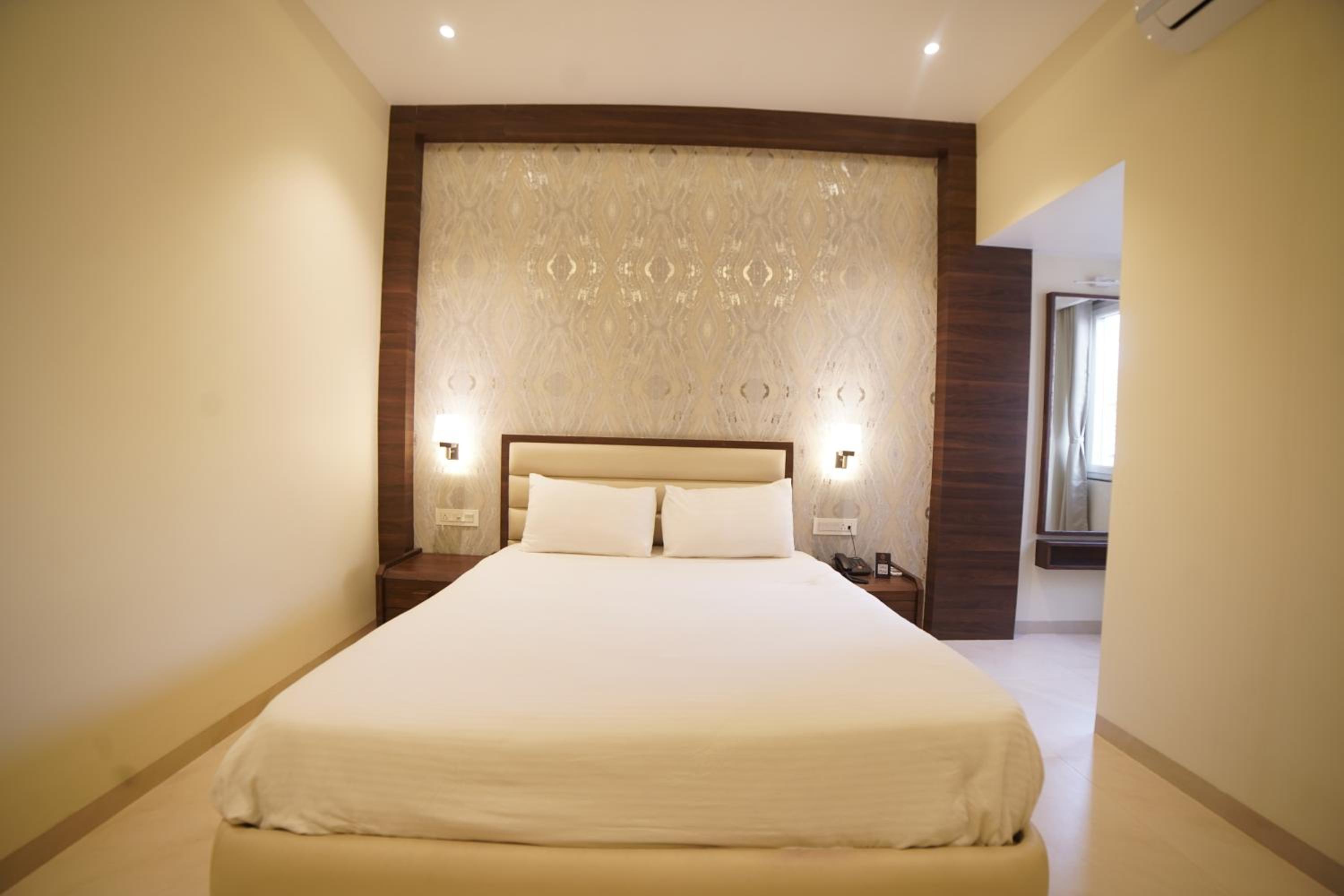 Aceotel Select Mayur