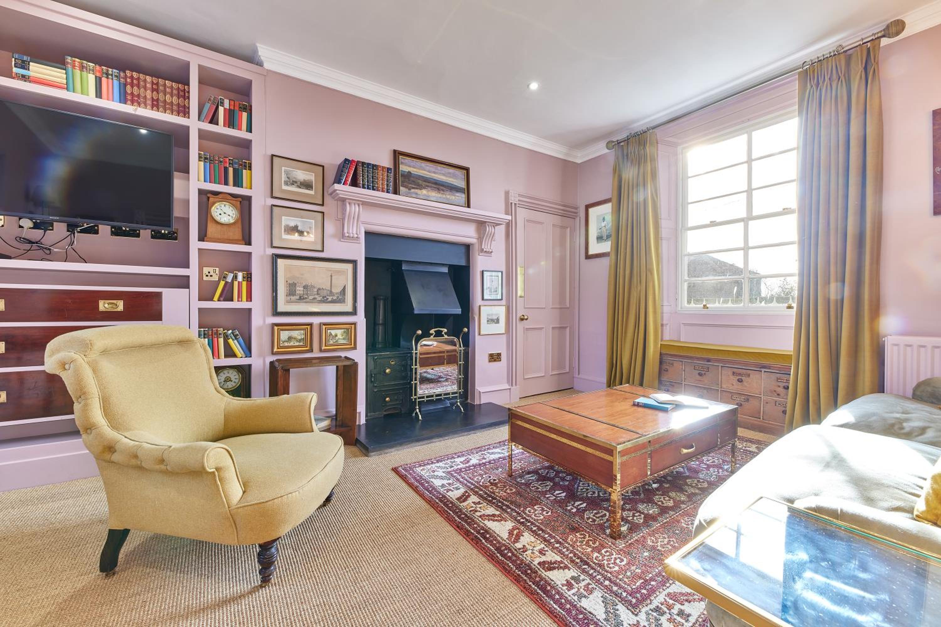 River View Characterful Riverside Retreat view 4