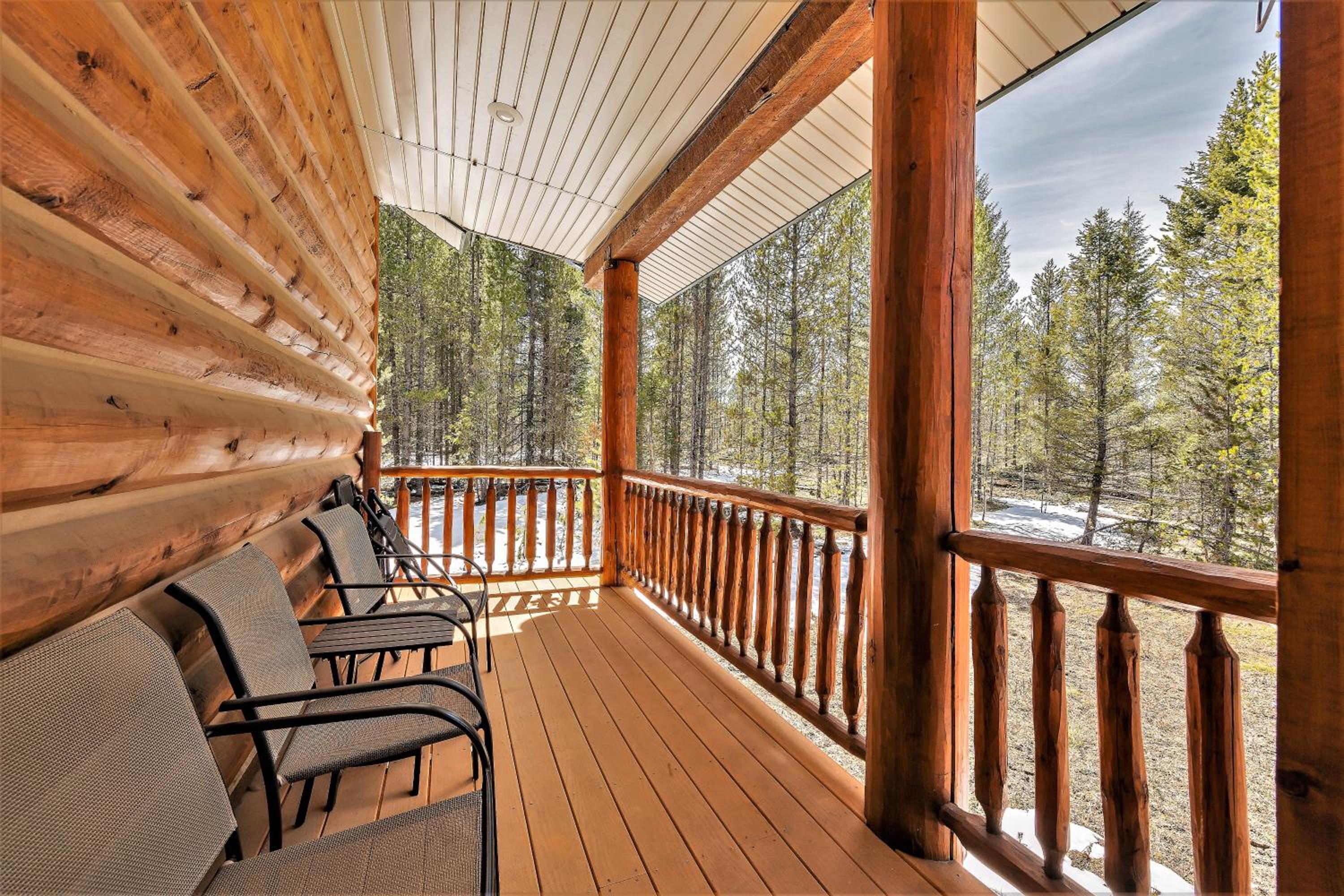 The Hideaway Lodge