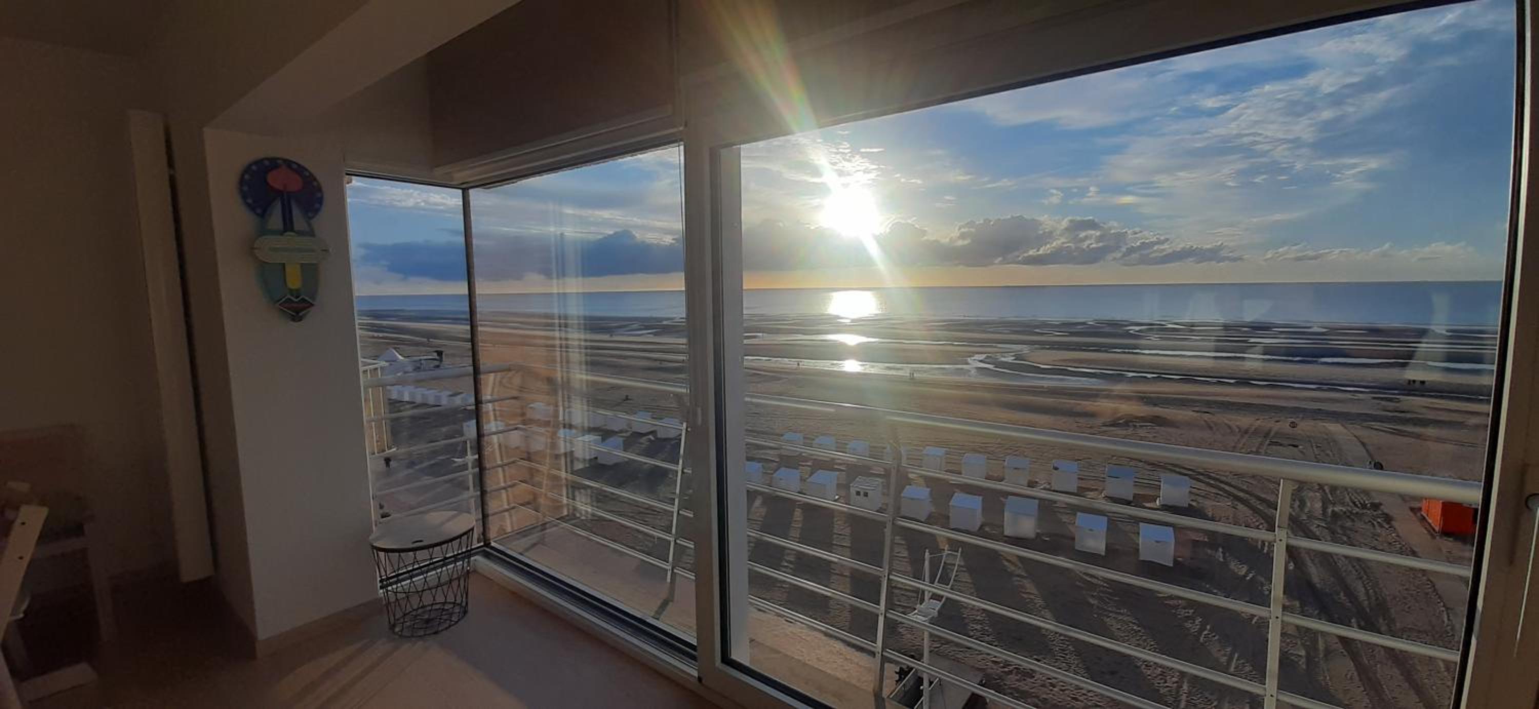 Appartment with frontal sea view with 3 bedrooms view 2