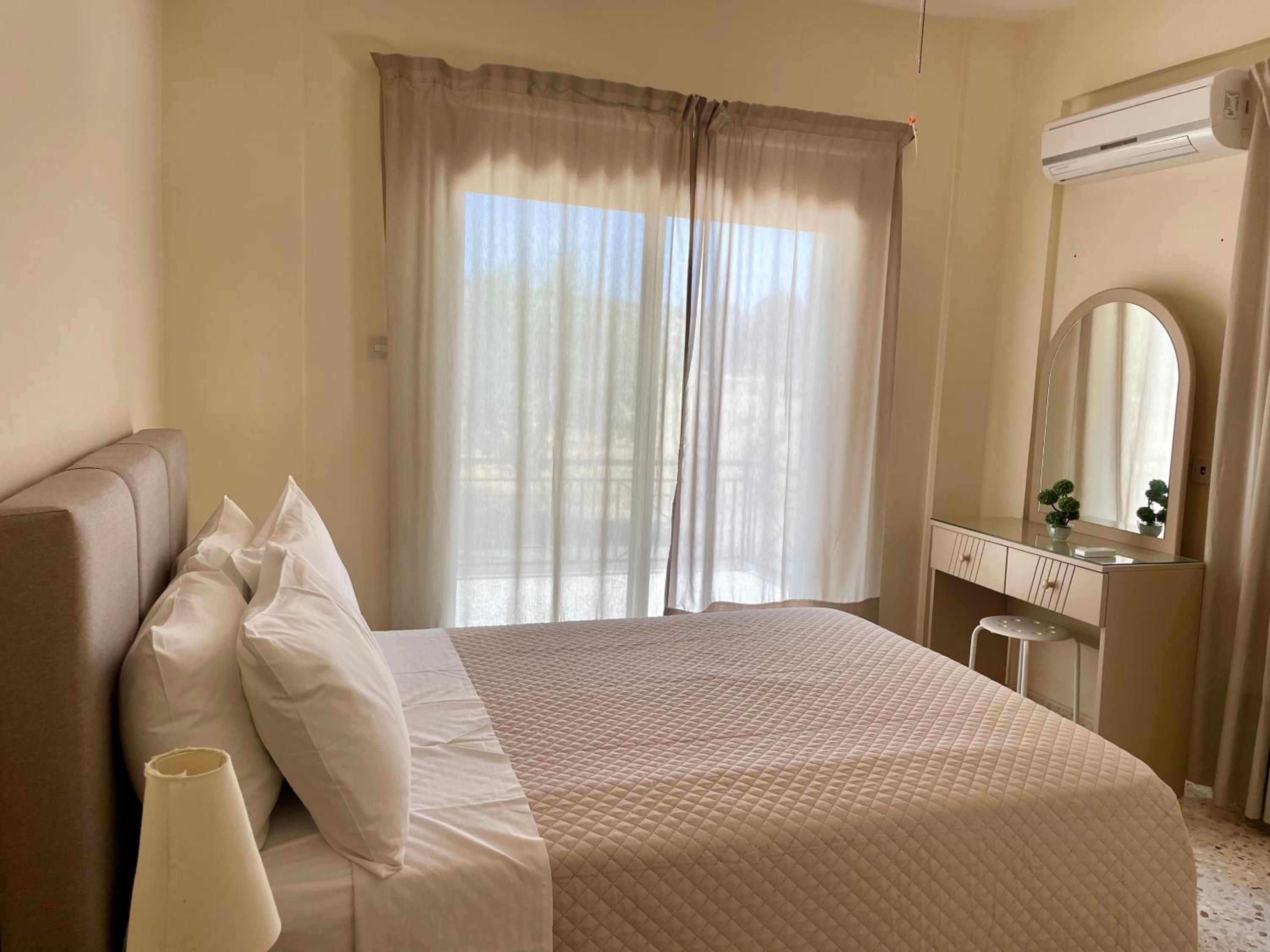 Himonas Apartments
