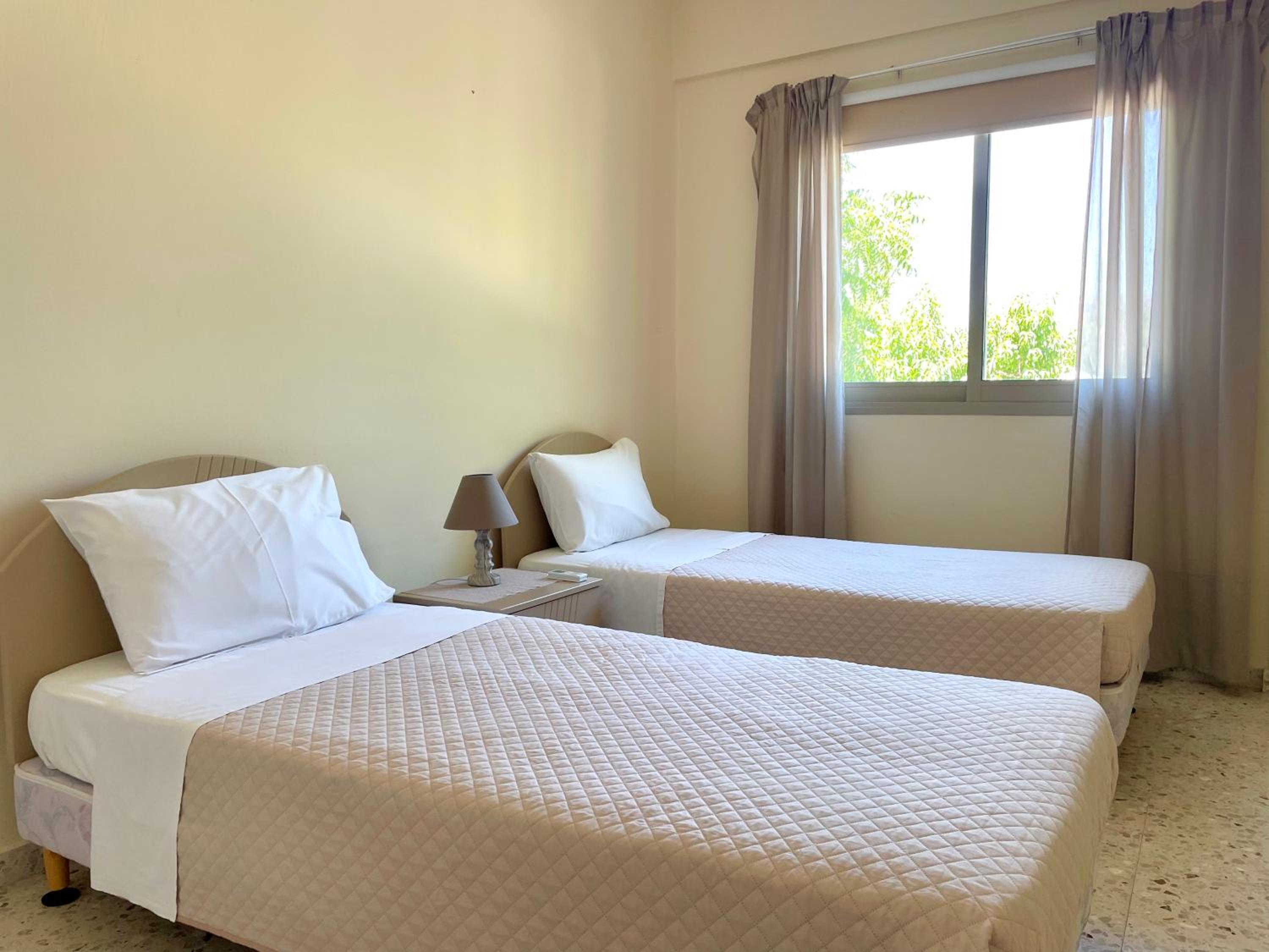 Himonas Apartments