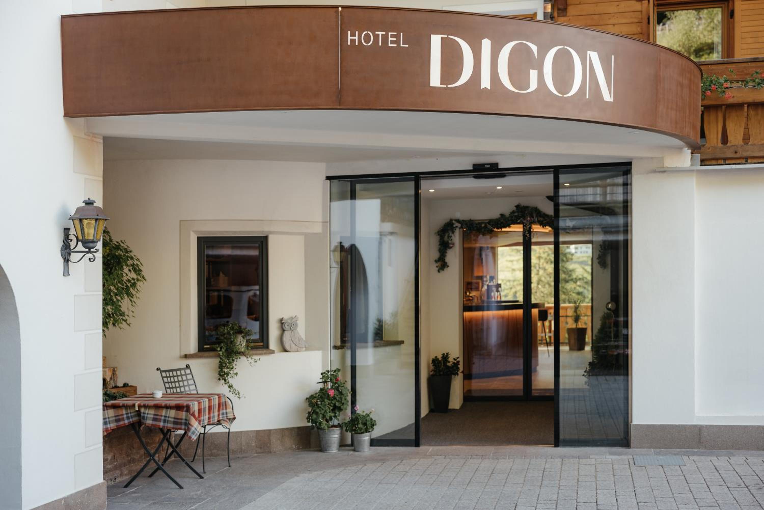 Hotel Digon - Image 1