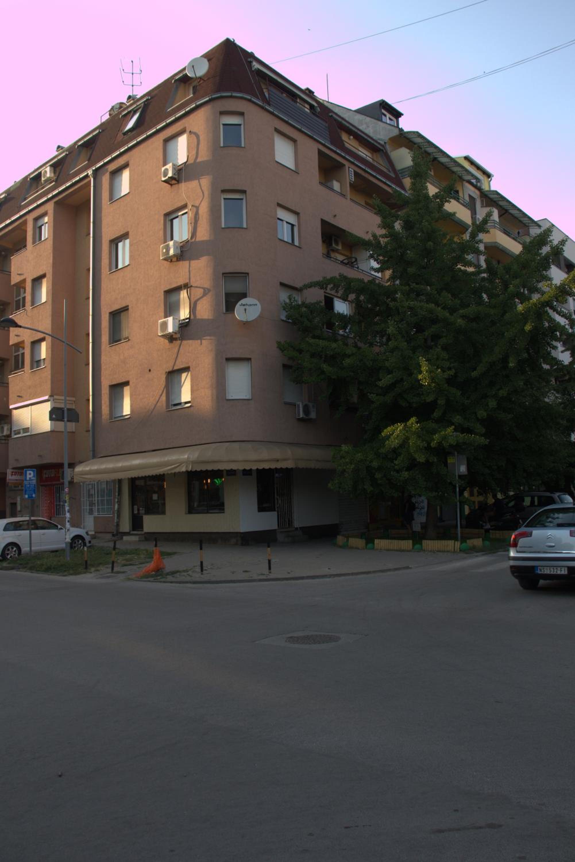 Photo 33