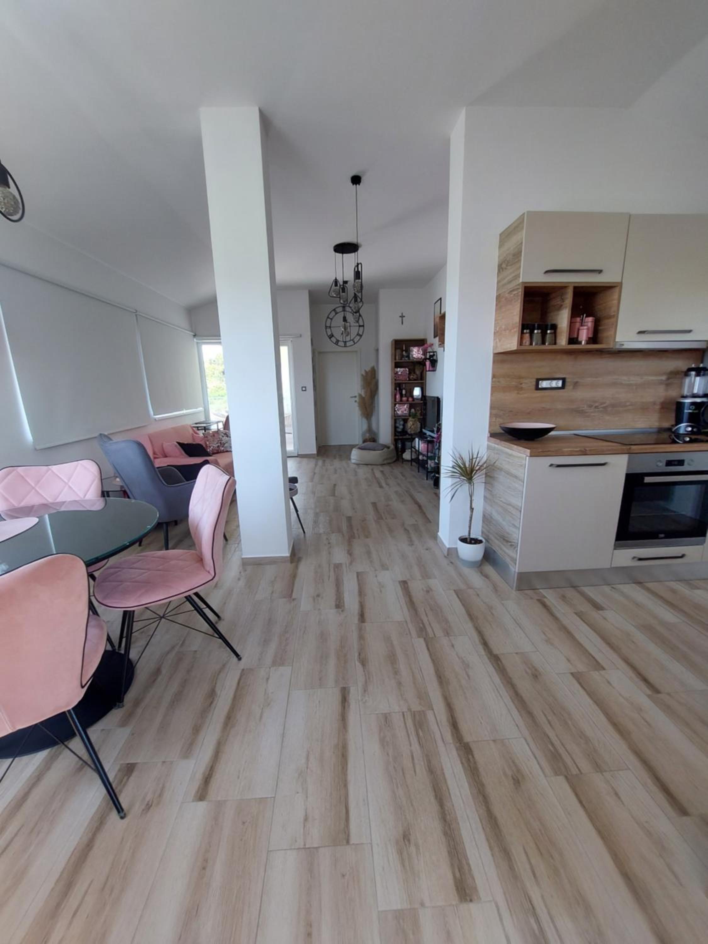 Apartment Mia 2 view 3