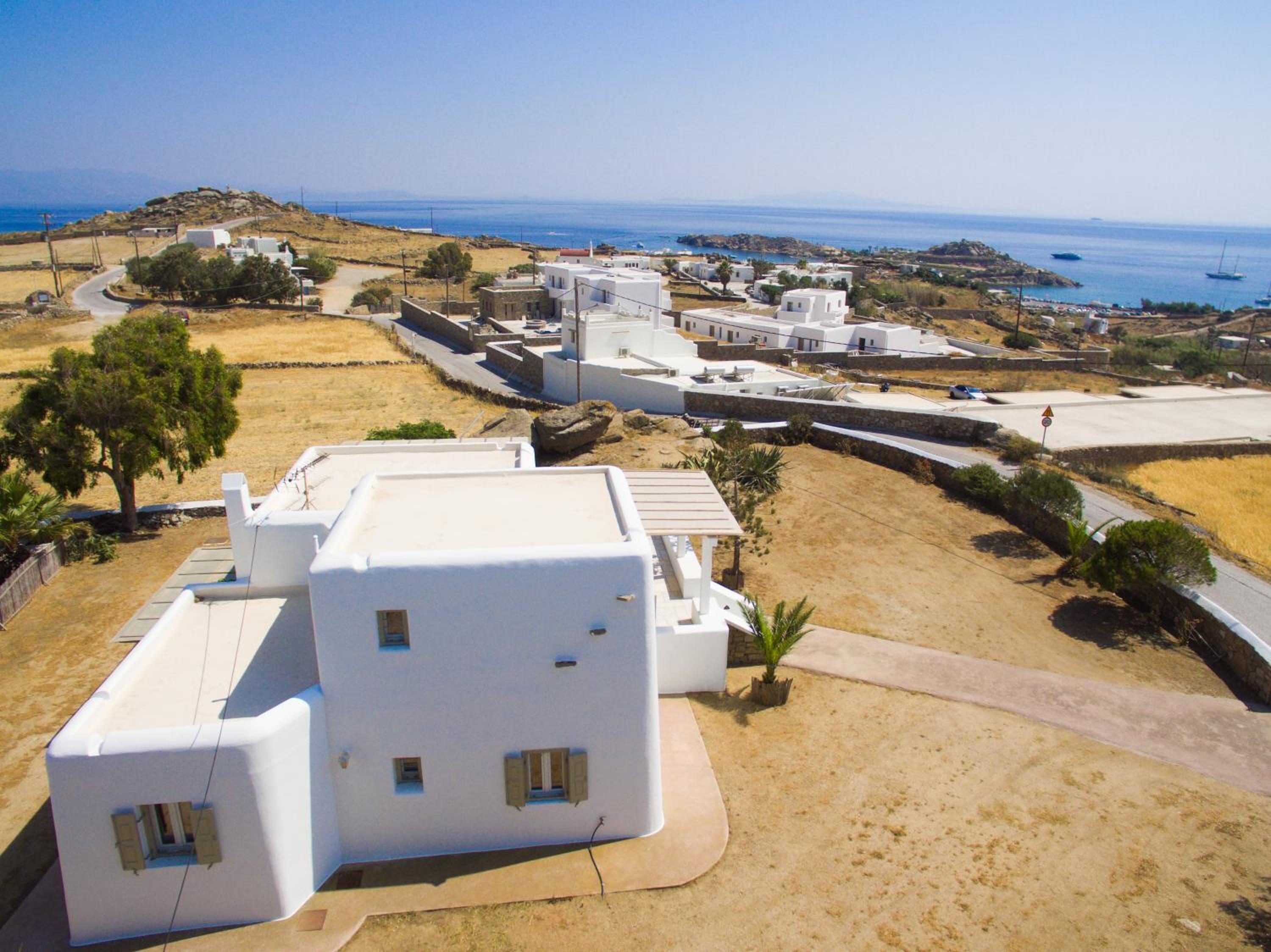 Villa Abella Paraga Mykonos, Traditional with amazing sea view, up to 6 people