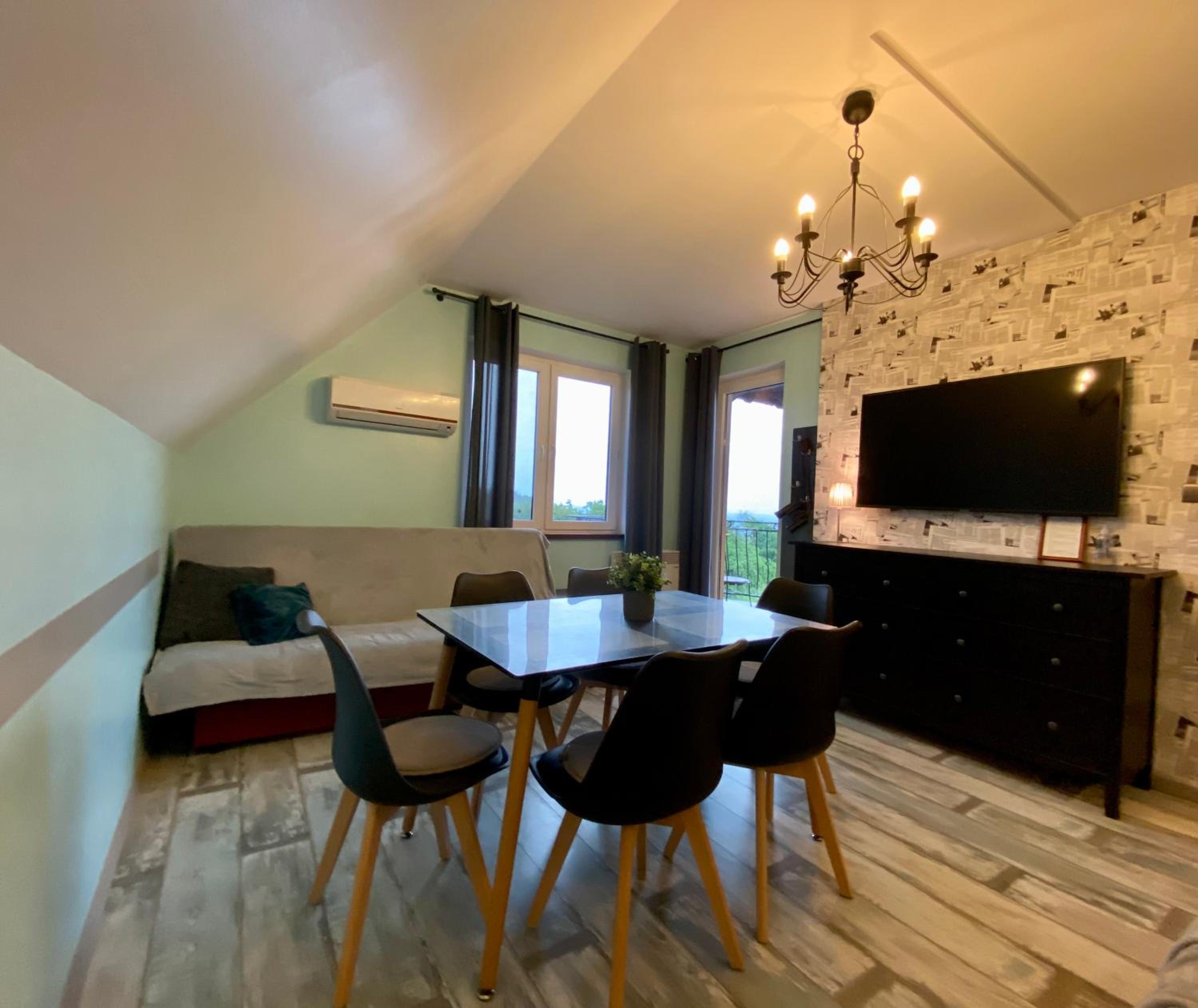 APARTAMENT FAMILIJNY KRYNICA MORSKA - 10 osób 2 poziomy 2 łazienki kuchnia view 2