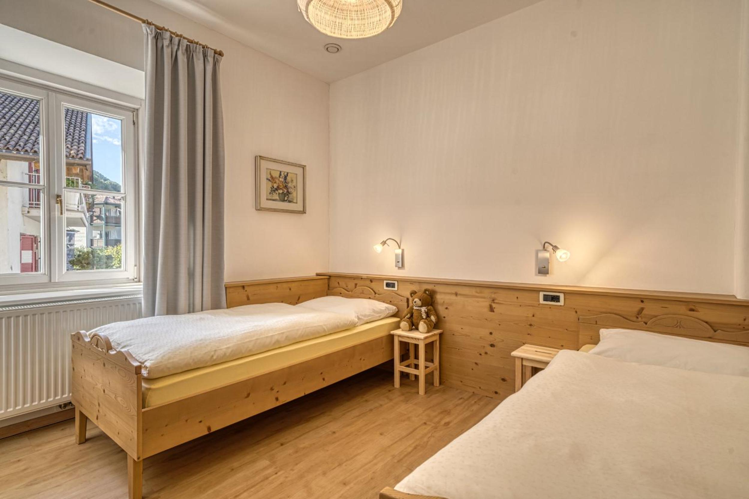 Kreuzwegerhof Nals - Historic Nature Stay with Pool near Meran & Bozen