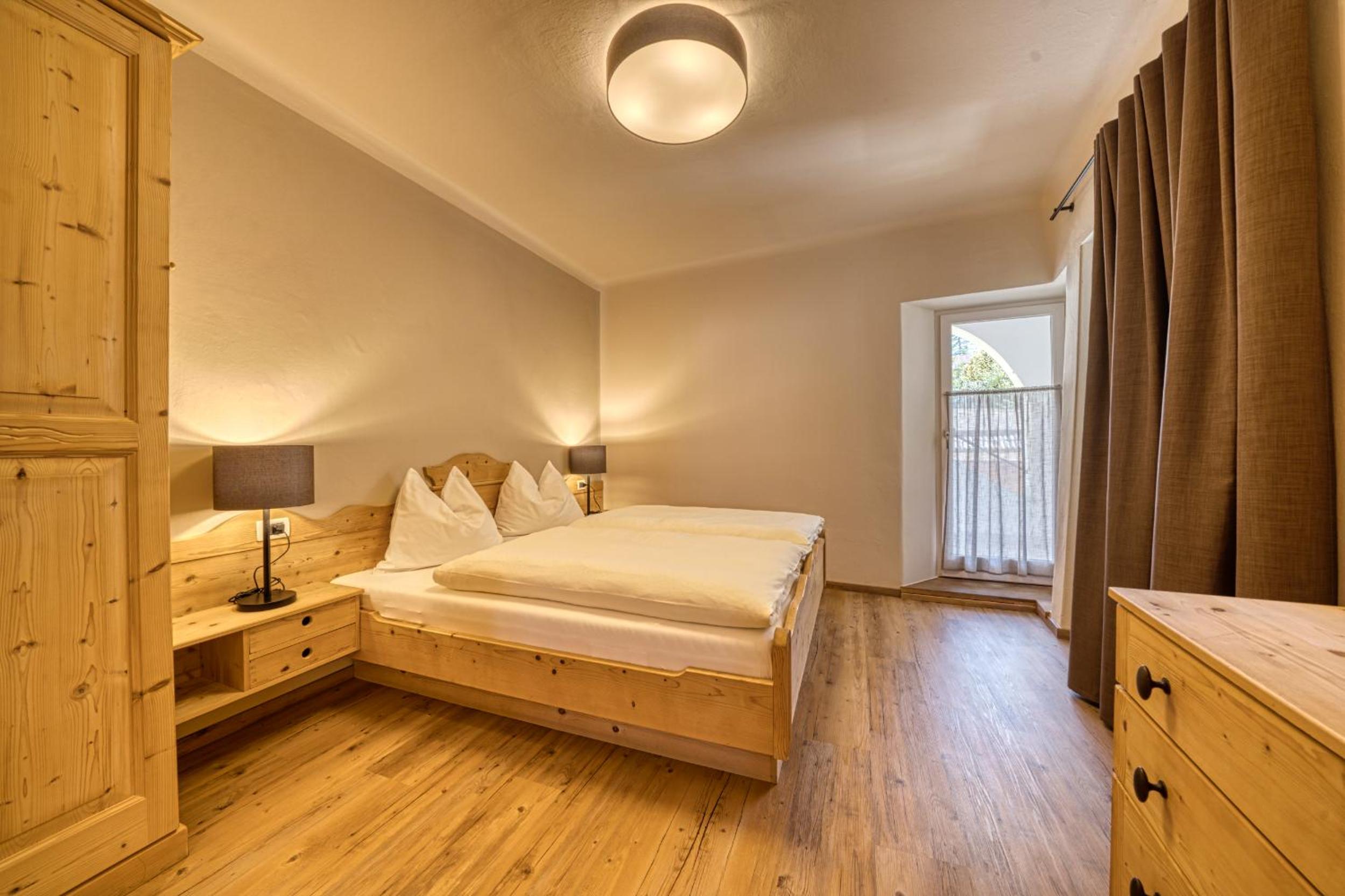 Kreuzwegerhof Nals - Historic Nature Stay with Pool near Meran & Bozen
