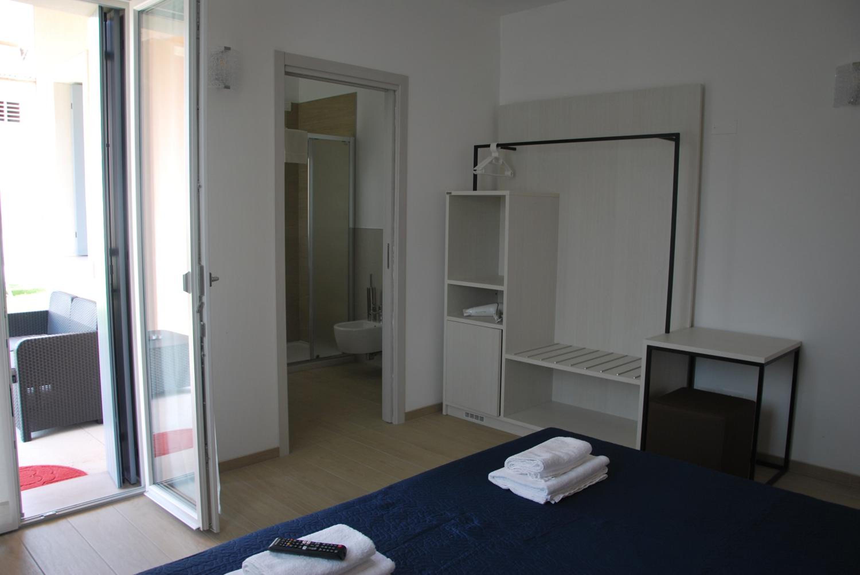 Photo 43