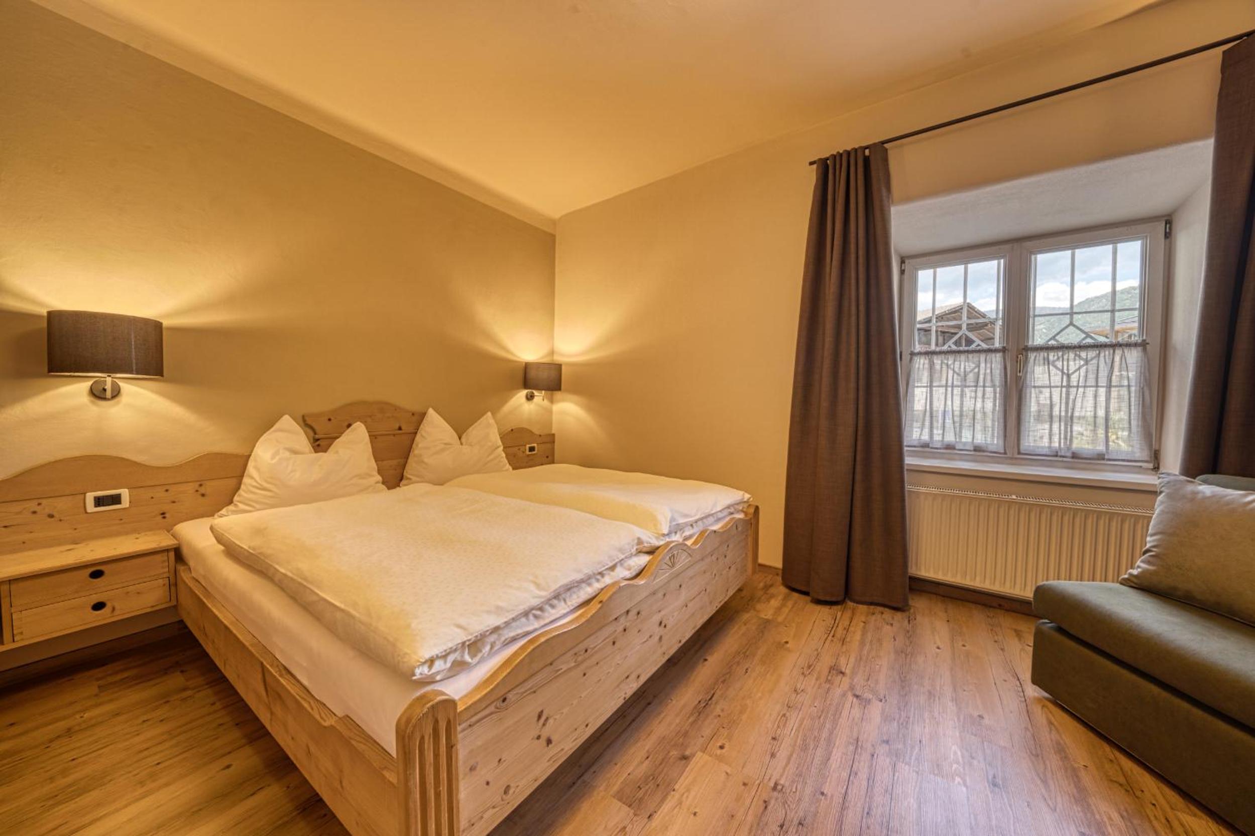 Kreuzwegerhof Nals - Historic Nature Stay with Pool near Meran & Bozen