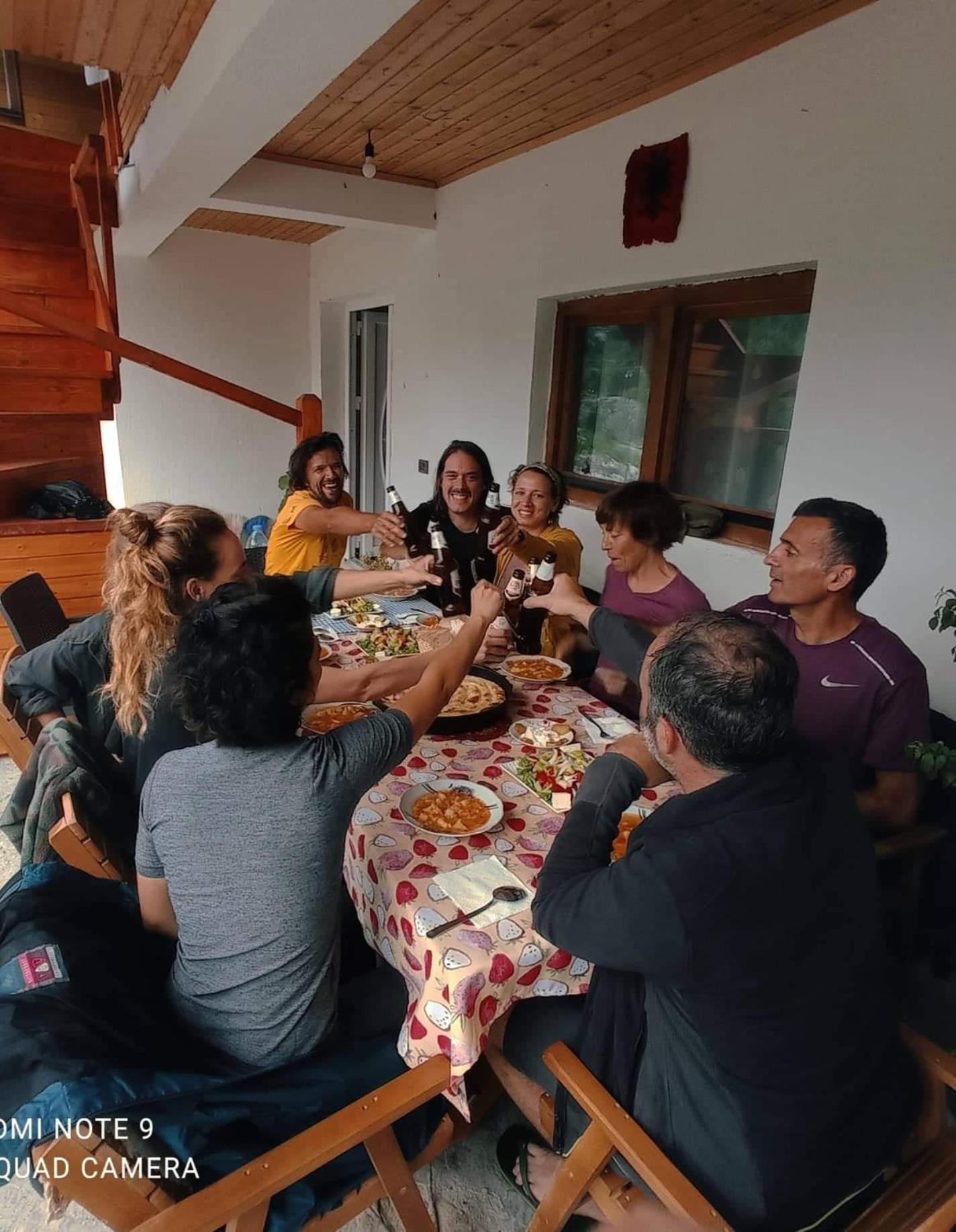 Guest house Albjoni