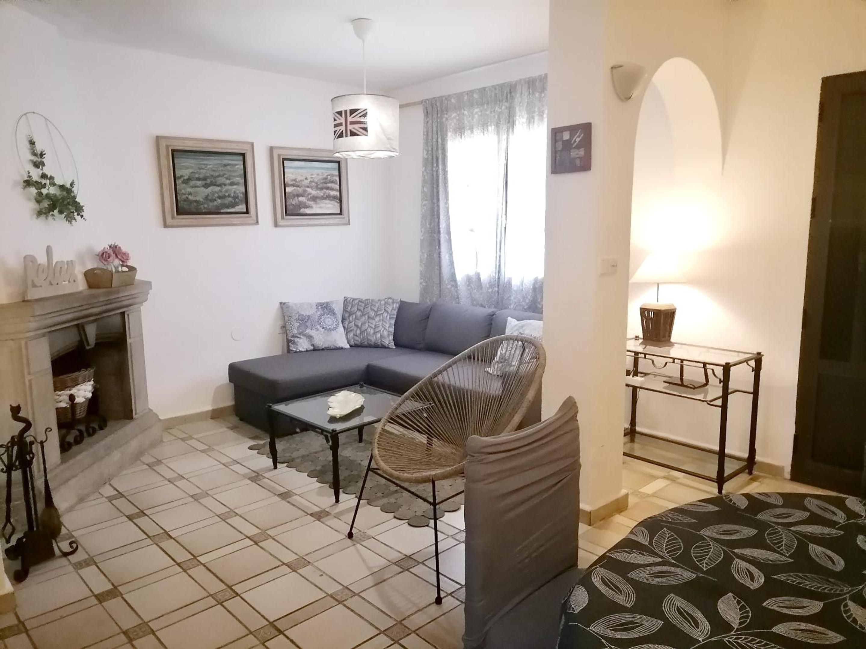 Welcoming House in Torrevieja with Shared Pool