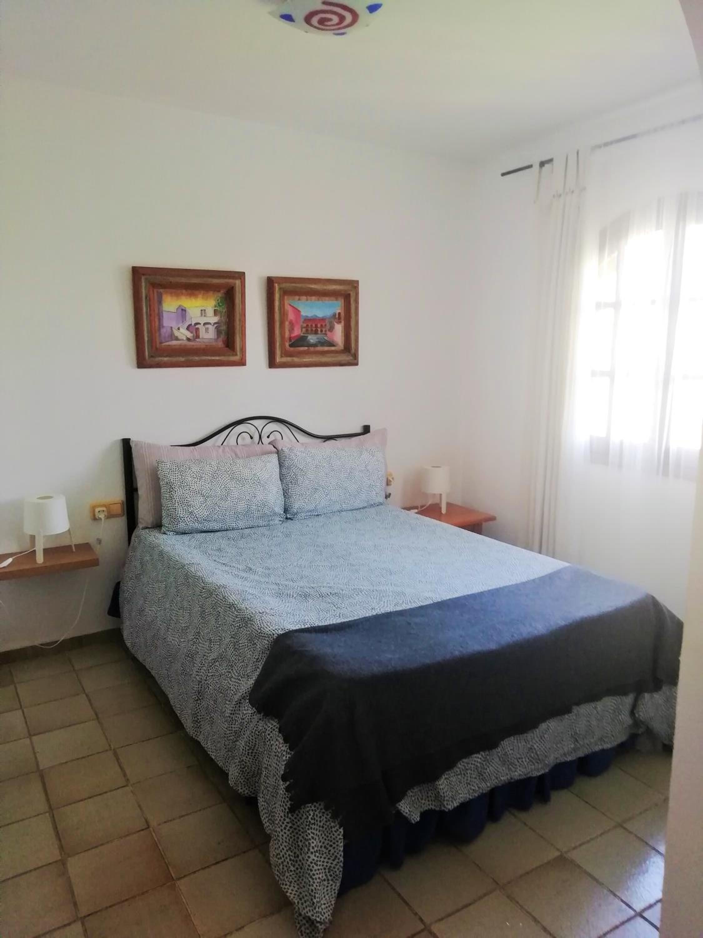 Welcoming House in Torrevieja with Shared Pool