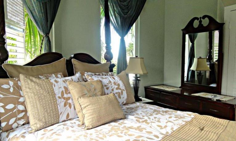 Private 2 Bedroom Beachfront Penthouse Condo Ocho Rios, Jamaica
