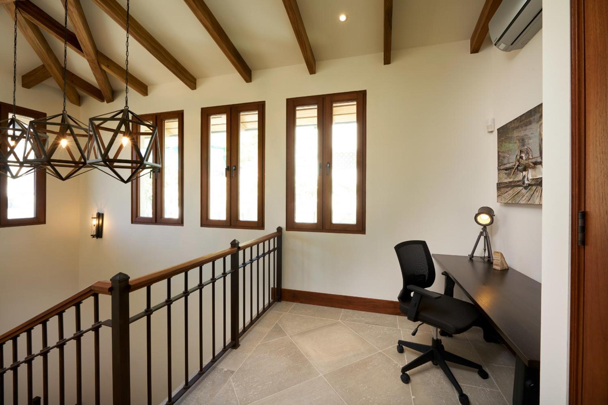 Las Catalinas - 5 bedroom luxury beachfront home - Casa Alouatta