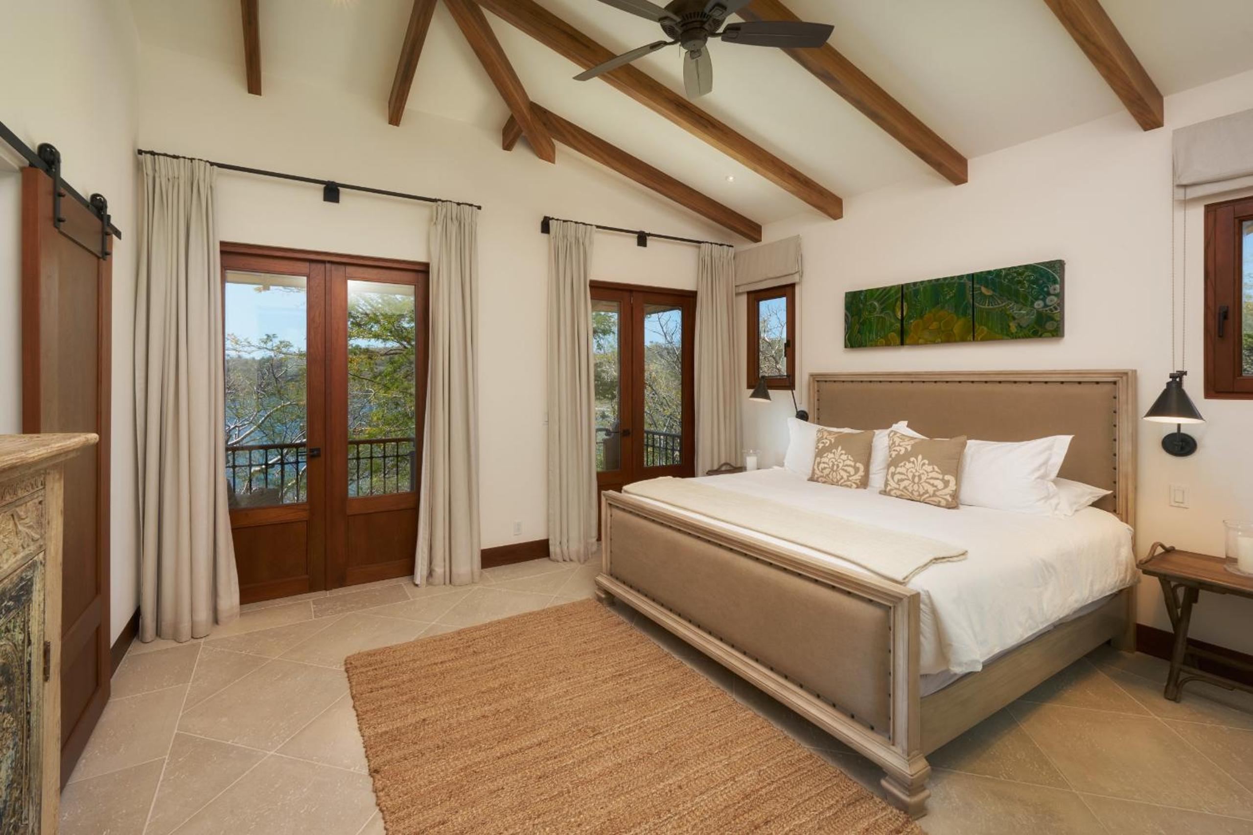 Las Catalinas - 5 bedroom luxury beachfront home - Casa Alouatta